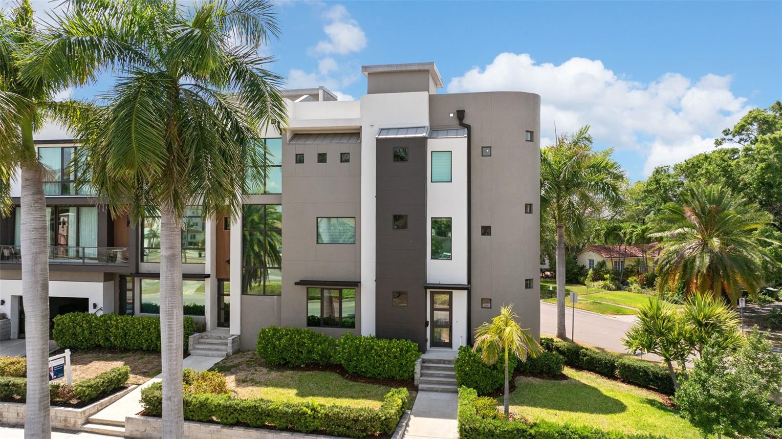 92 W DAVIS BLVD, TAMPA, FL, 33606