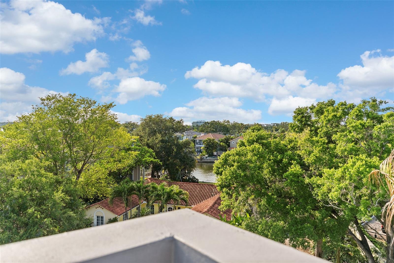 92 W DAVIS BLVD, TAMPA, FL, 33606