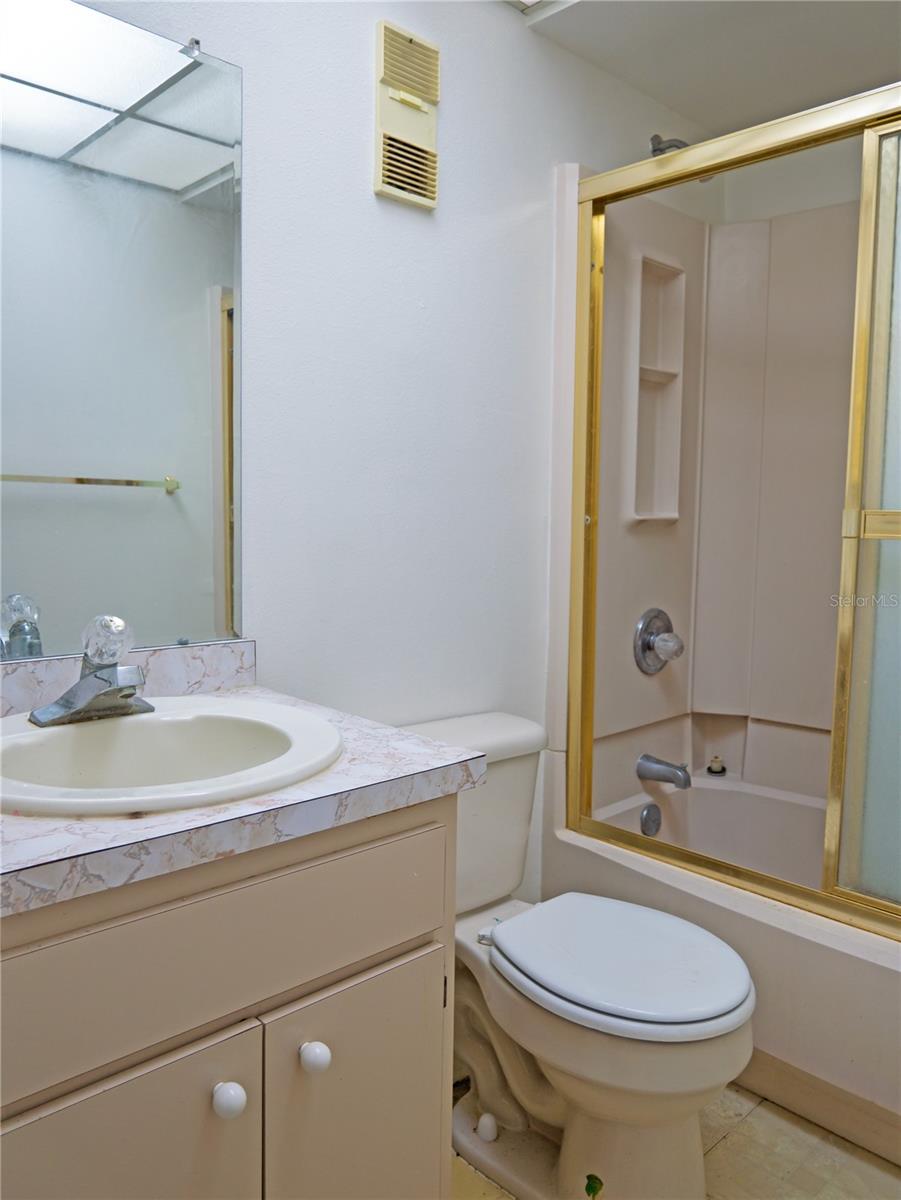 2444 ENTERPRISE RD #29, CLEARWATER, FL, 33763