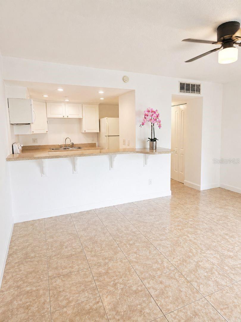 5820 N CHURCH AVE #112, TAMPA, FL, 33614