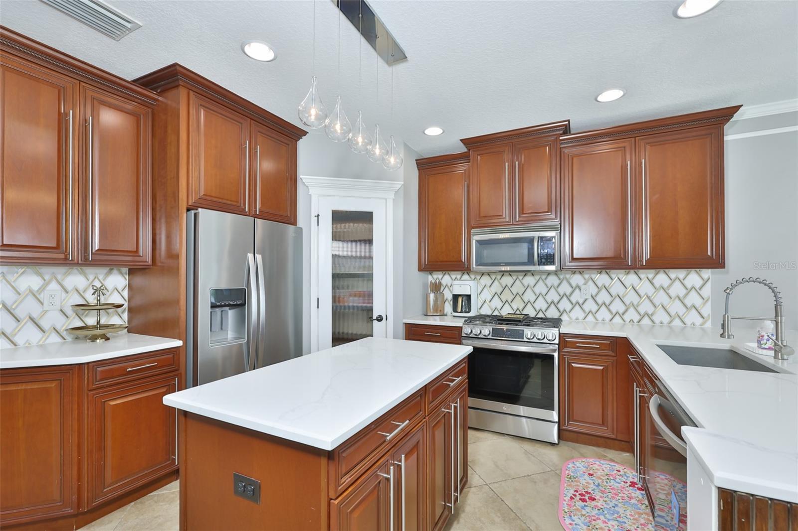 16012 LONEOAK VIEW DR, LITHIA, FL, 33547