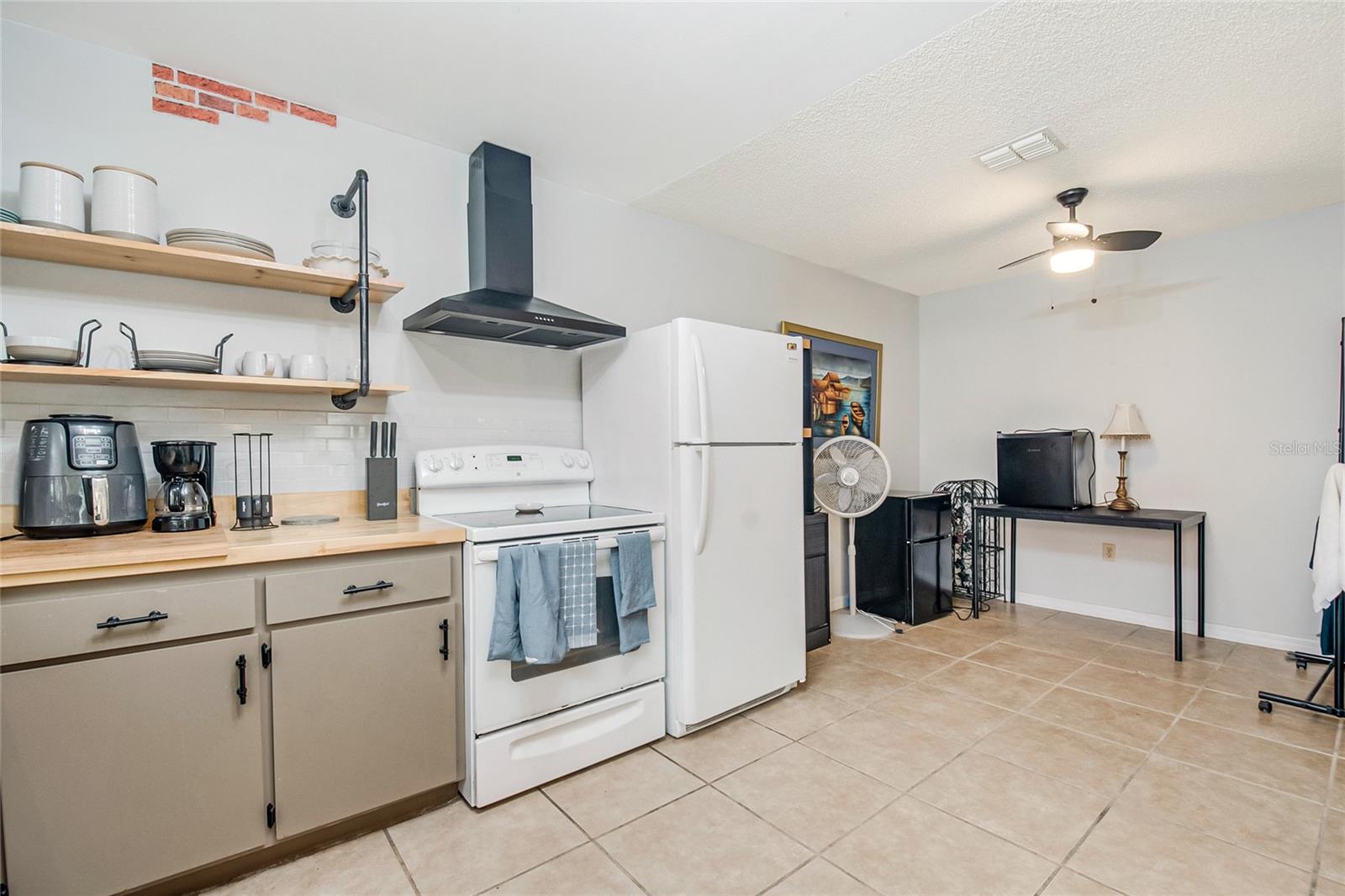 447 HUNTER CIR, KISSIMMEE, FL, 34758