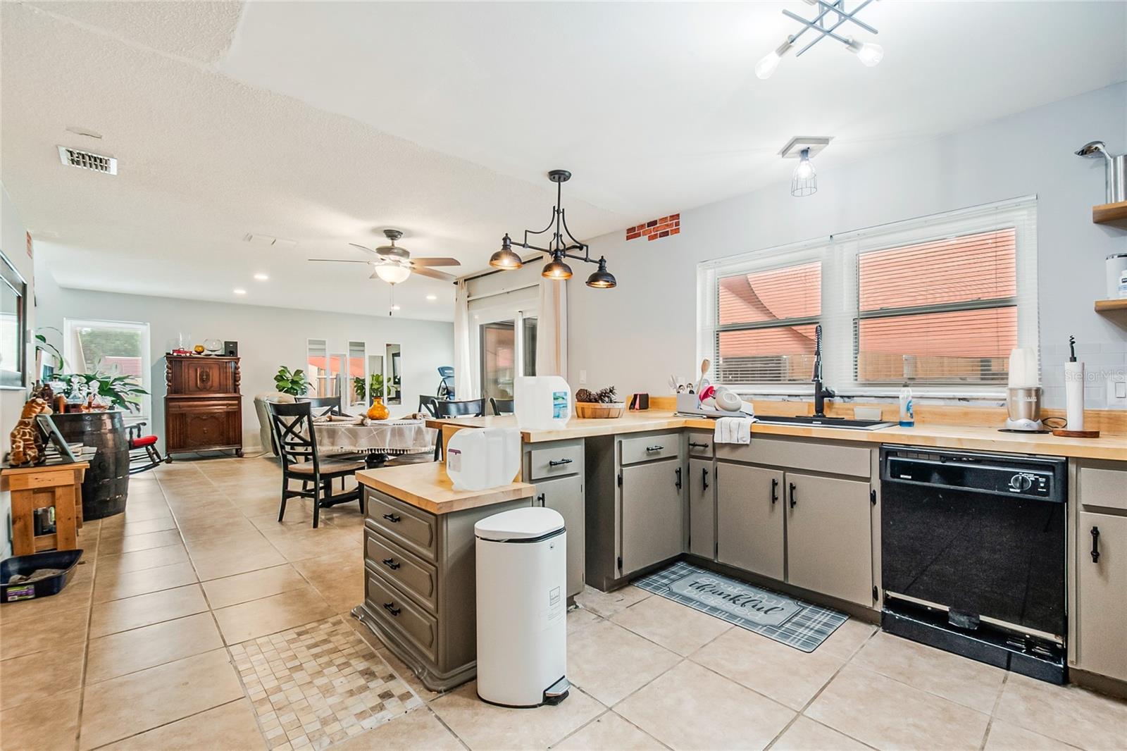 447 HUNTER CIR, KISSIMMEE, FL, 34758