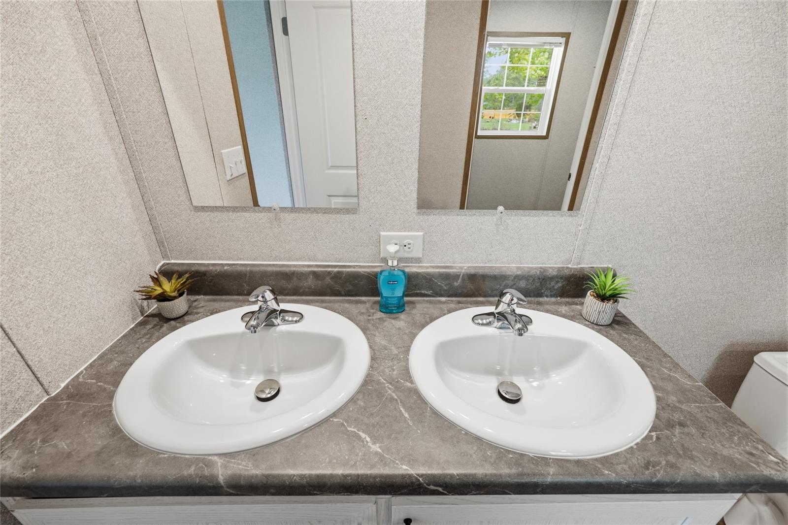 8611 NE 61ST PL, BRONSON, FL, 32621
