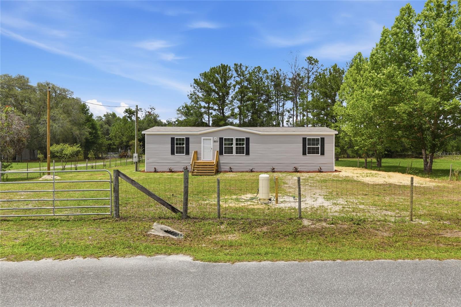 8611 NE 61ST PL, BRONSON, FL, 32621