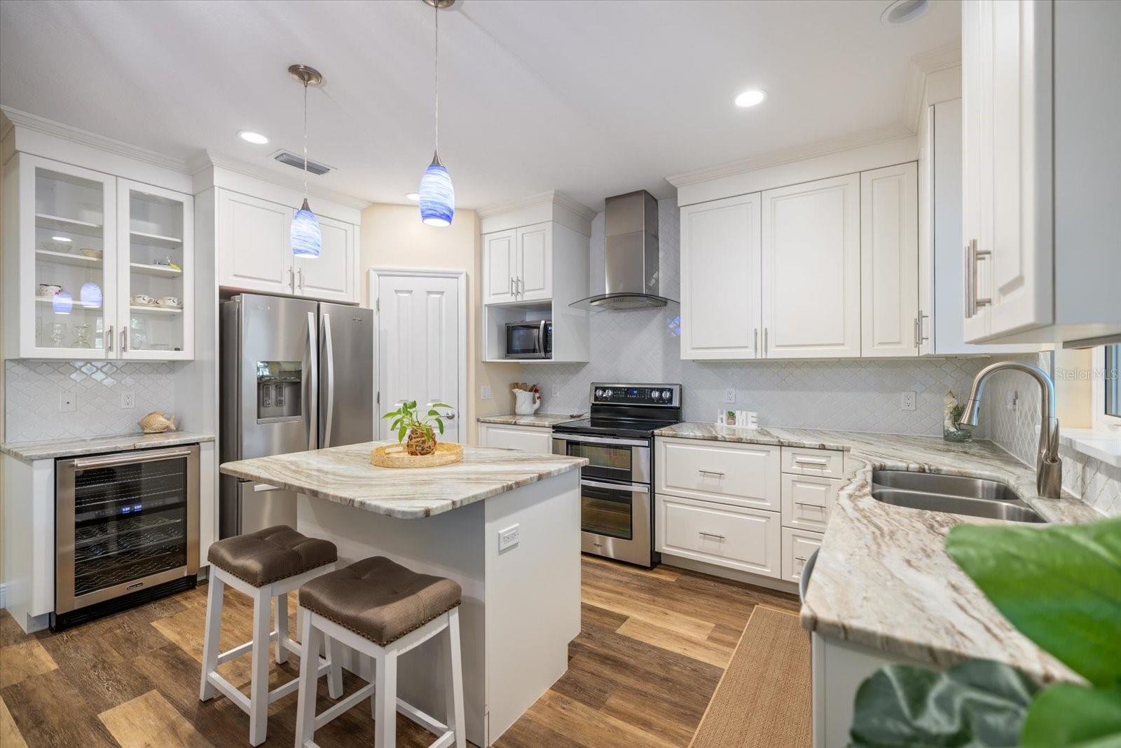 2339 DATURA ST, SARASOTA, FL, 34239