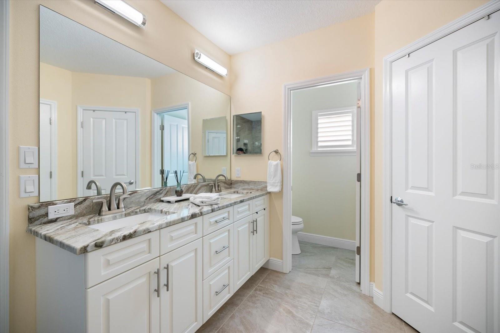 2339 DATURA ST, SARASOTA, FL, 34239