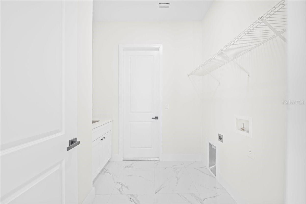 1226 NE 5TH PL, CAPE CORAL, FL, 33909