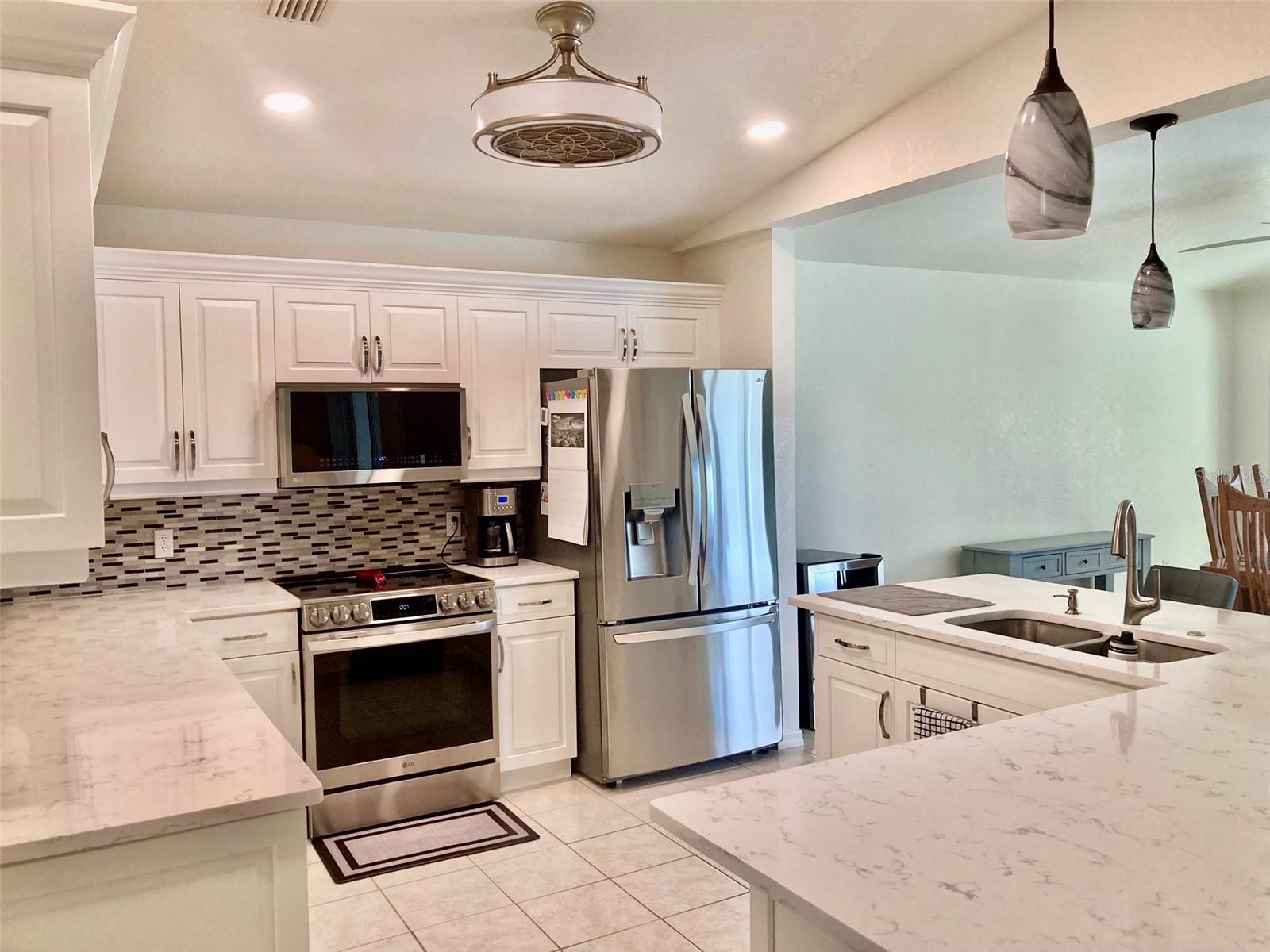 123 KINGS DR, ROTONDA WEST, FL, 33947