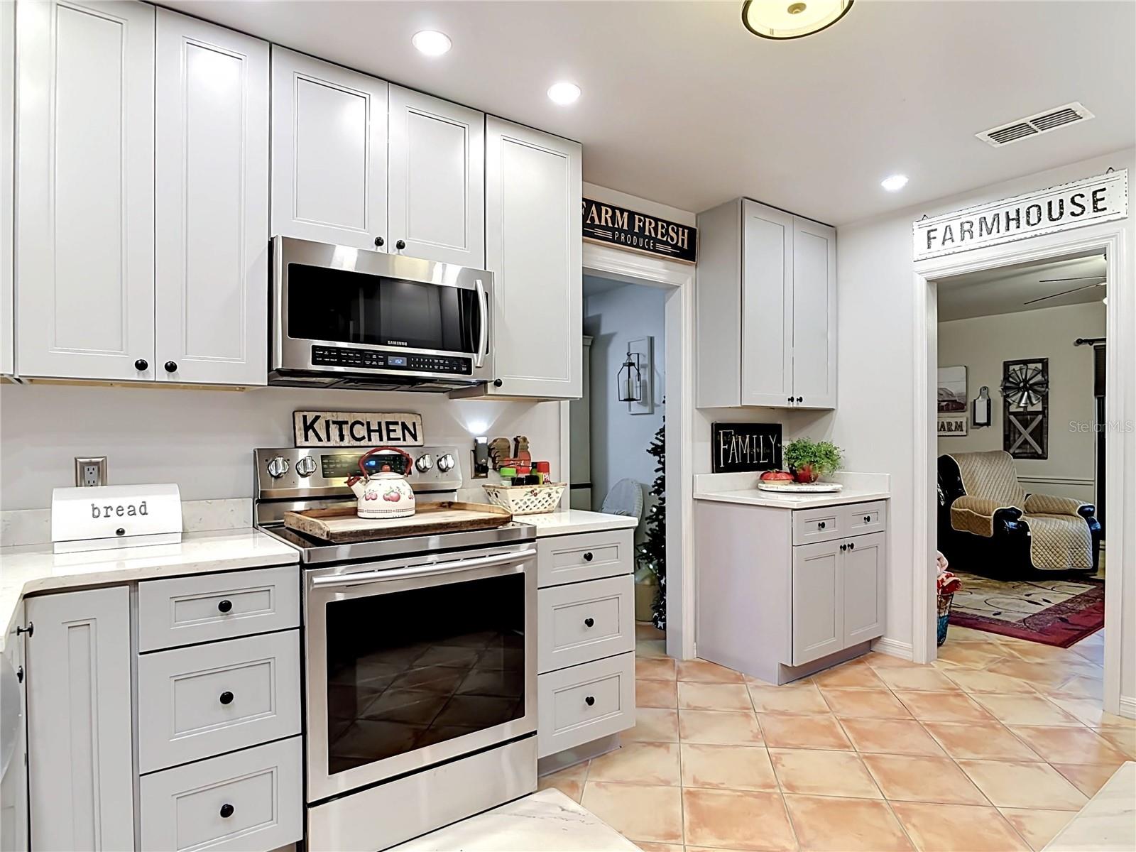 1395 MAYTOWN RD, OSTEEN, FL, 32764
