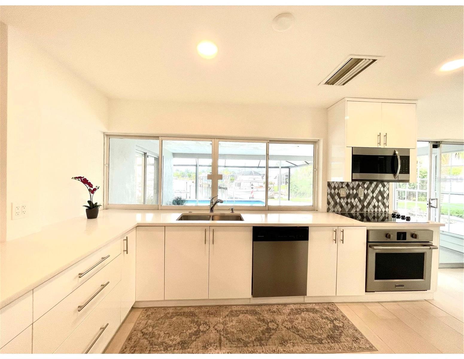 1772 INLET DR, NORTH FORT MYERS, FL, 33903