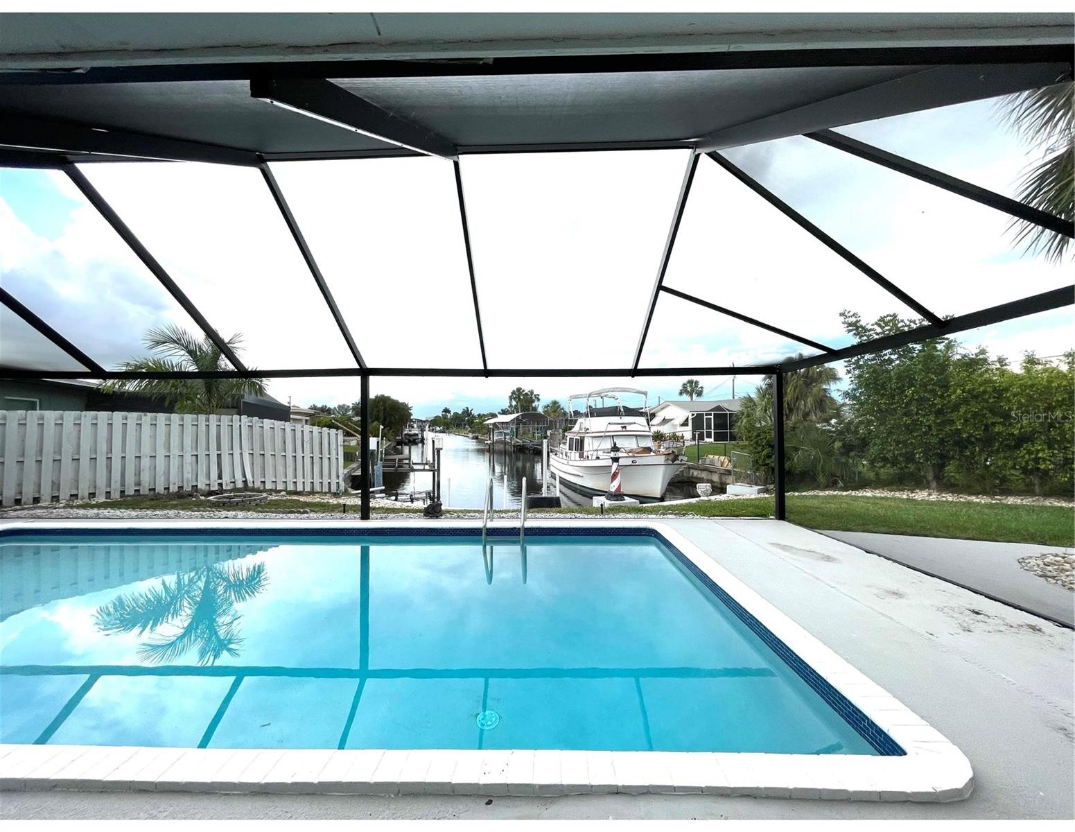 1772 INLET DR, NORTH FORT MYERS, FL, 33903