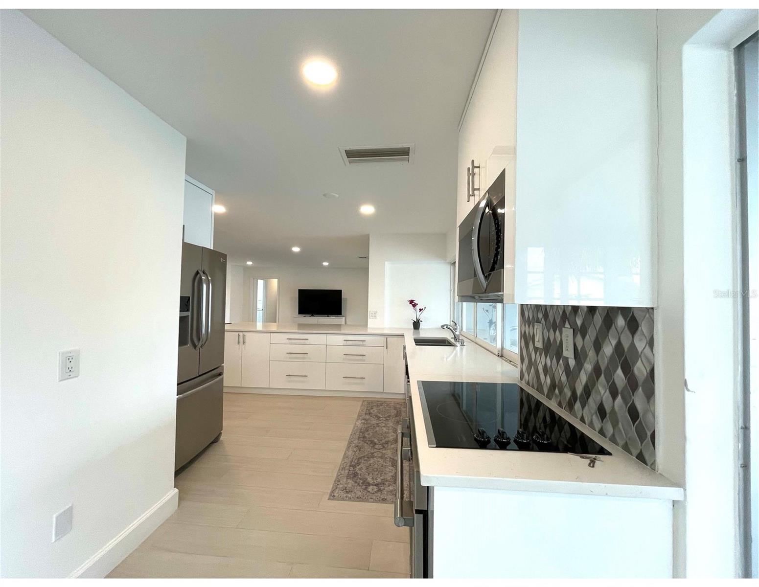 1772 INLET DR, NORTH FORT MYERS, FL, 33903