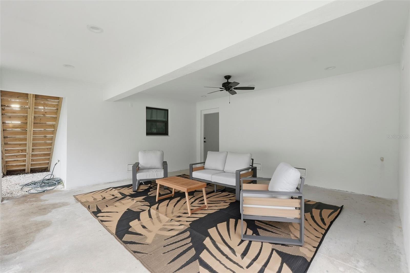 1727 MARYLAND AVE NE, ST PETERSBURG, FL, 33703