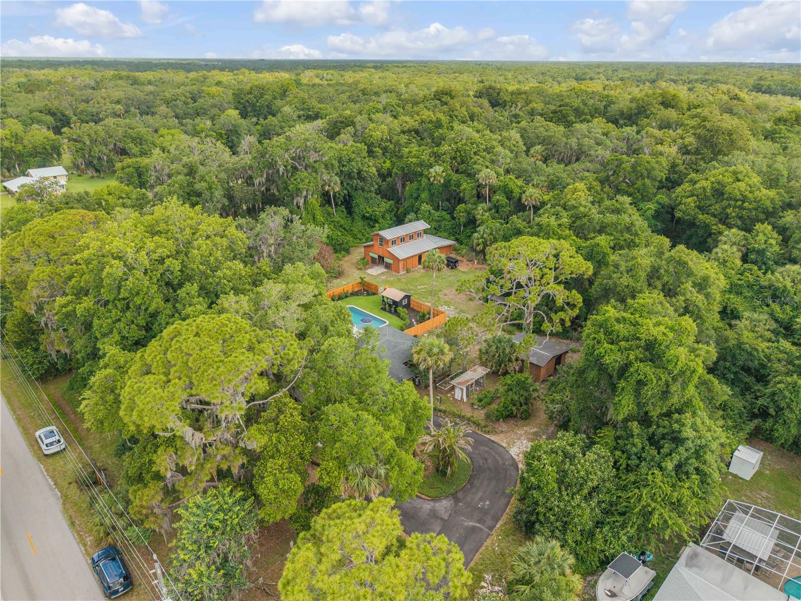 233 W ARIEL RD, EDGEWATER, FL, 32141