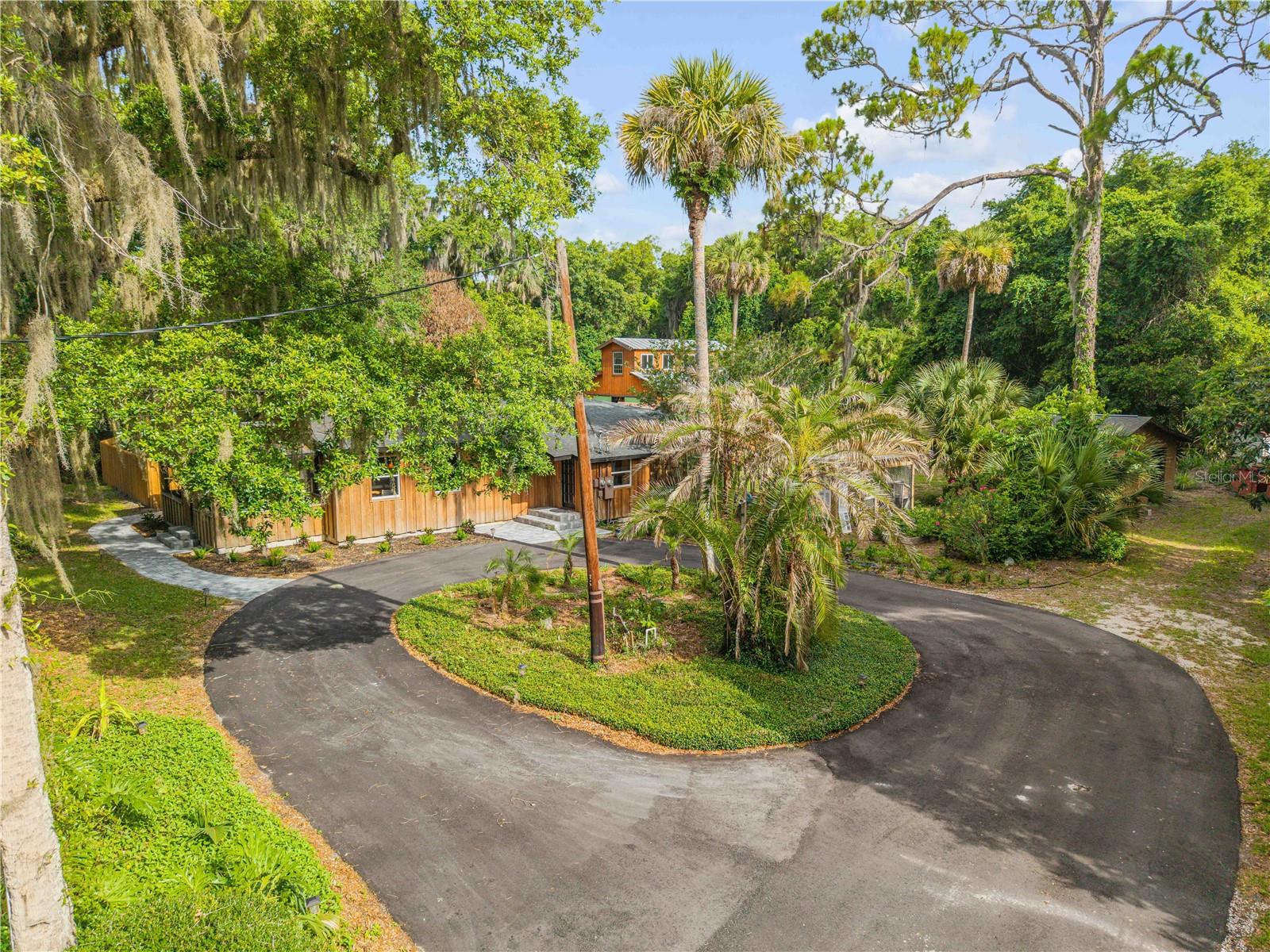 233 W ARIEL RD, EDGEWATER, FL, 32141