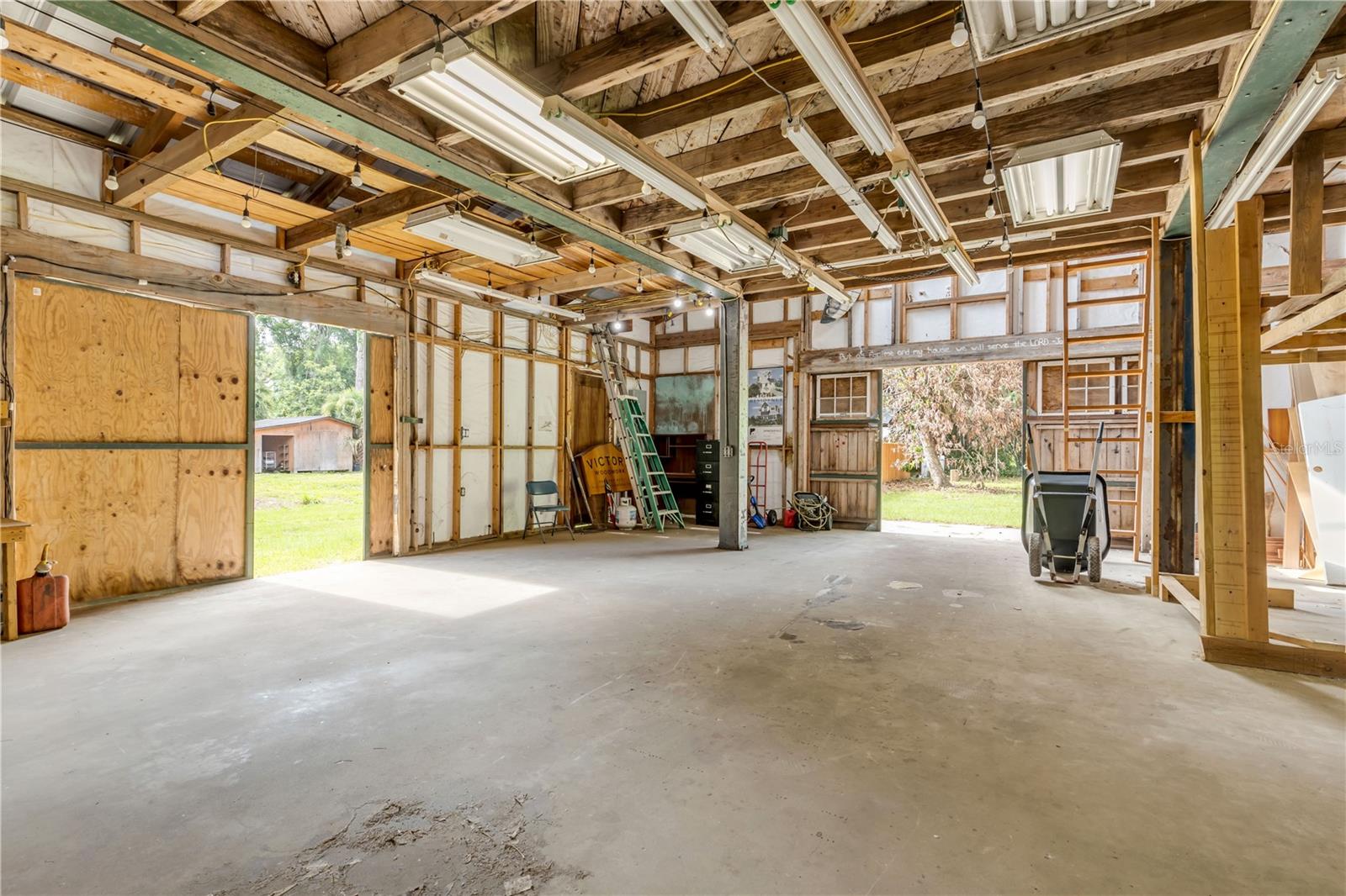 233 W ARIEL RD, EDGEWATER, FL, 32141