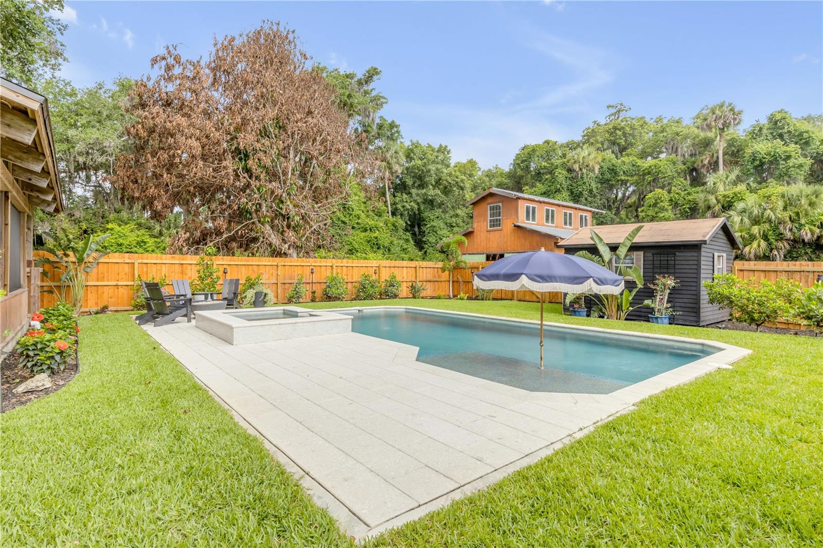 233 W ARIEL RD, EDGEWATER, FL, 32141
