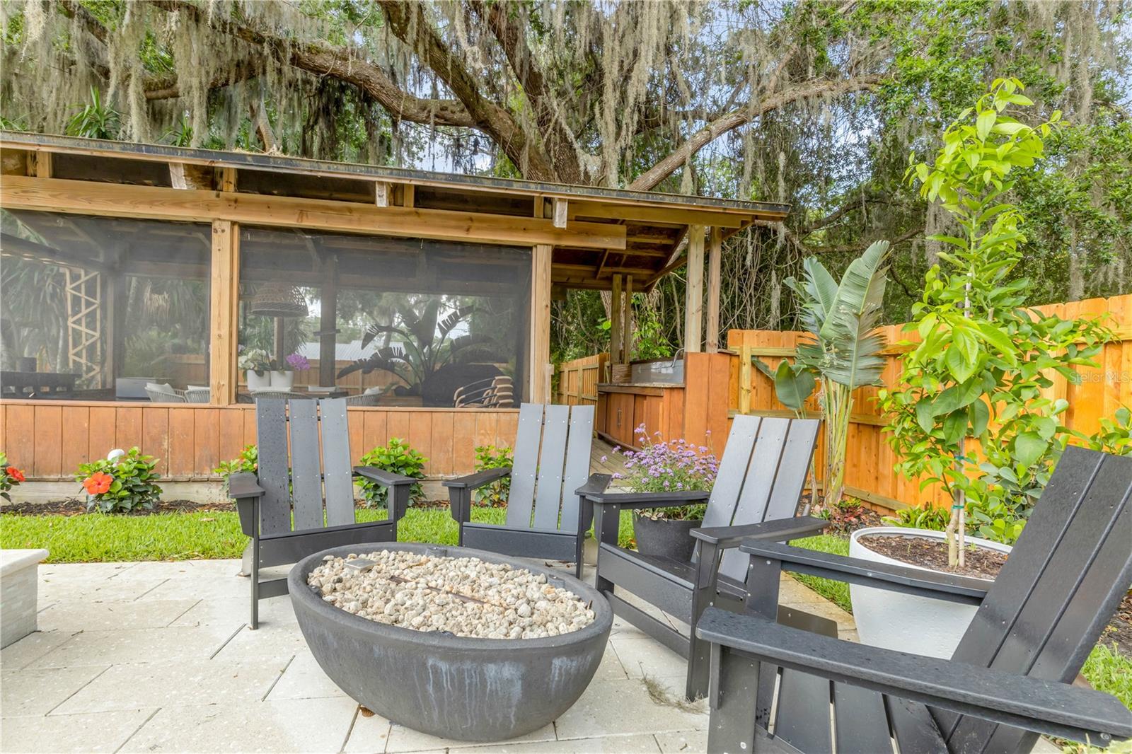 233 W ARIEL RD, EDGEWATER, FL, 32141