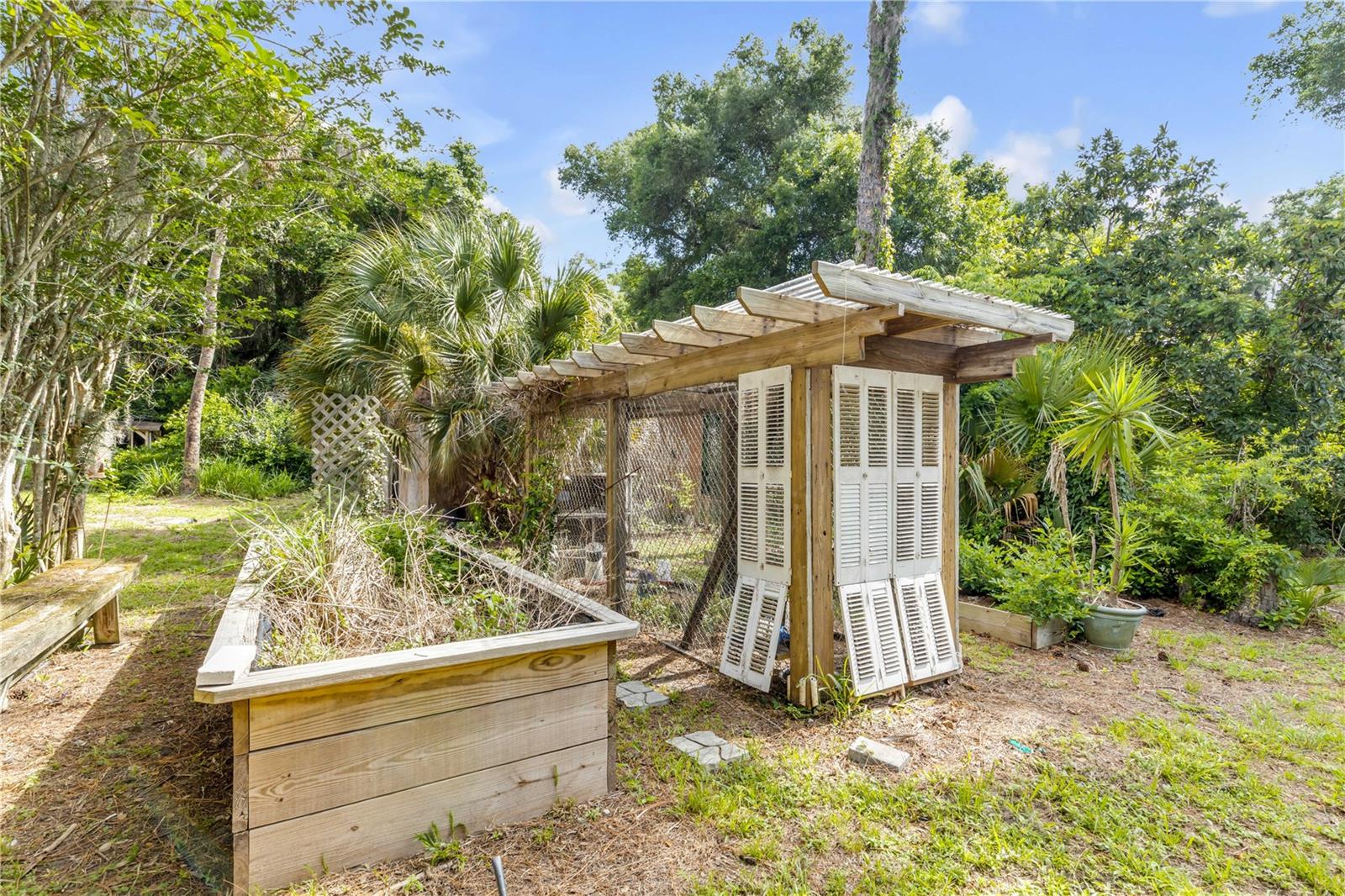 233 W ARIEL RD, EDGEWATER, FL, 32141