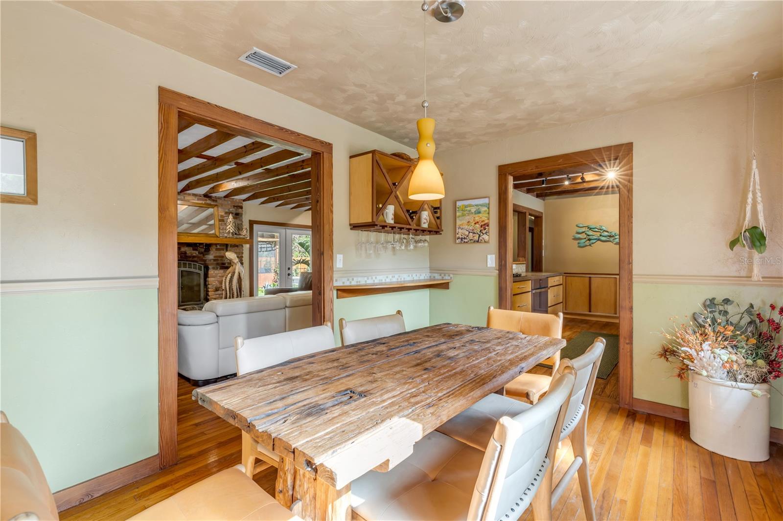 233 W ARIEL RD, EDGEWATER, FL, 32141