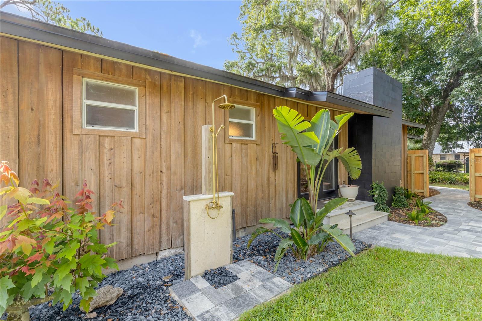 233 W ARIEL RD, EDGEWATER, FL, 32141