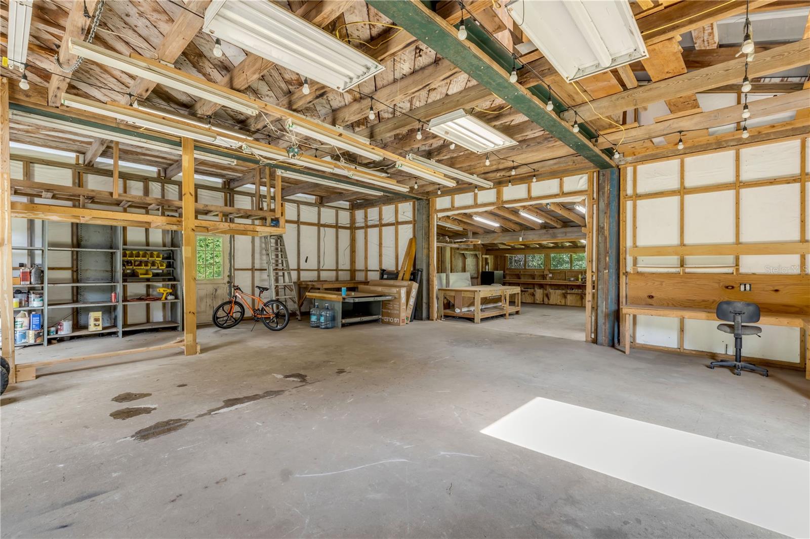 233 W ARIEL RD, EDGEWATER, FL, 32141