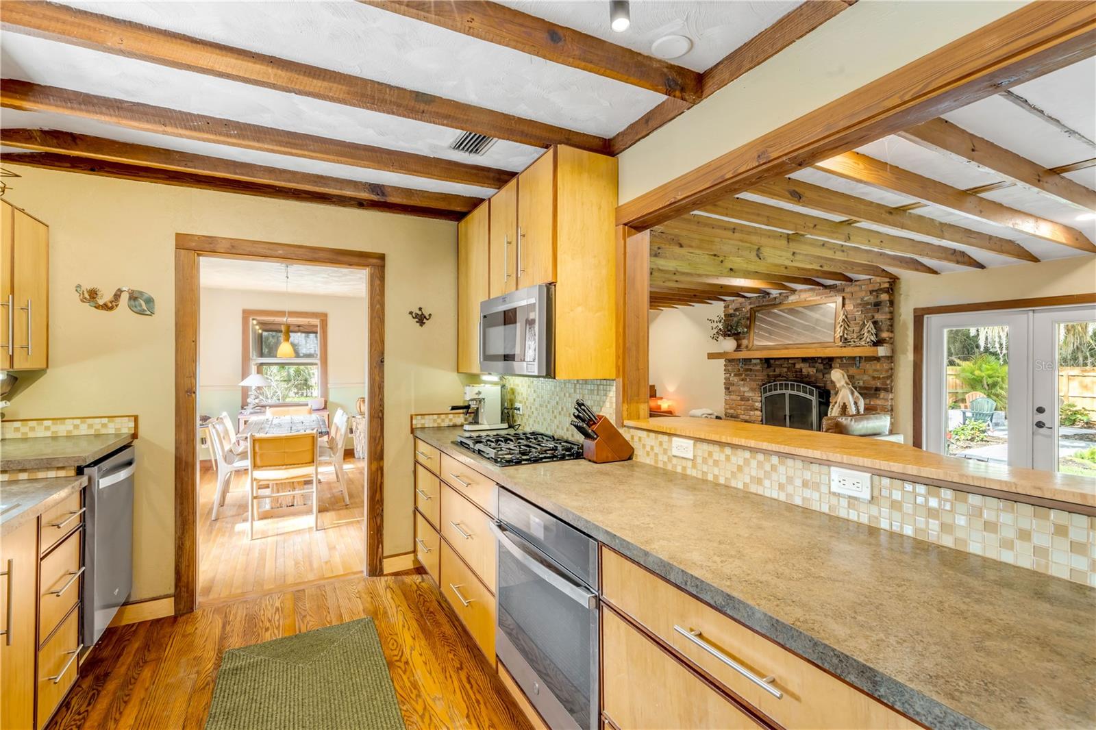 233 W ARIEL RD, EDGEWATER, FL, 32141