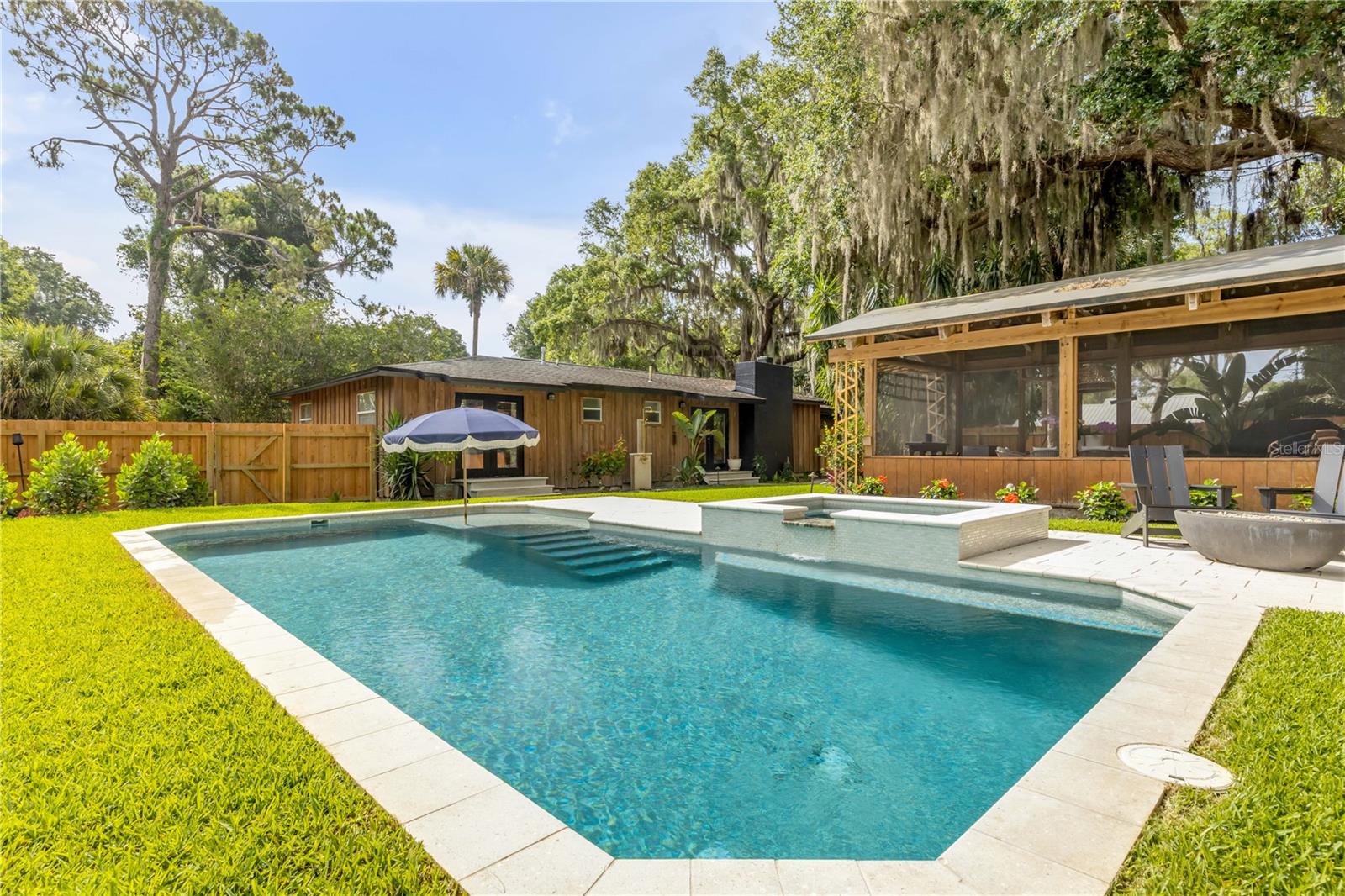 233 W ARIEL RD, EDGEWATER, FL, 32141