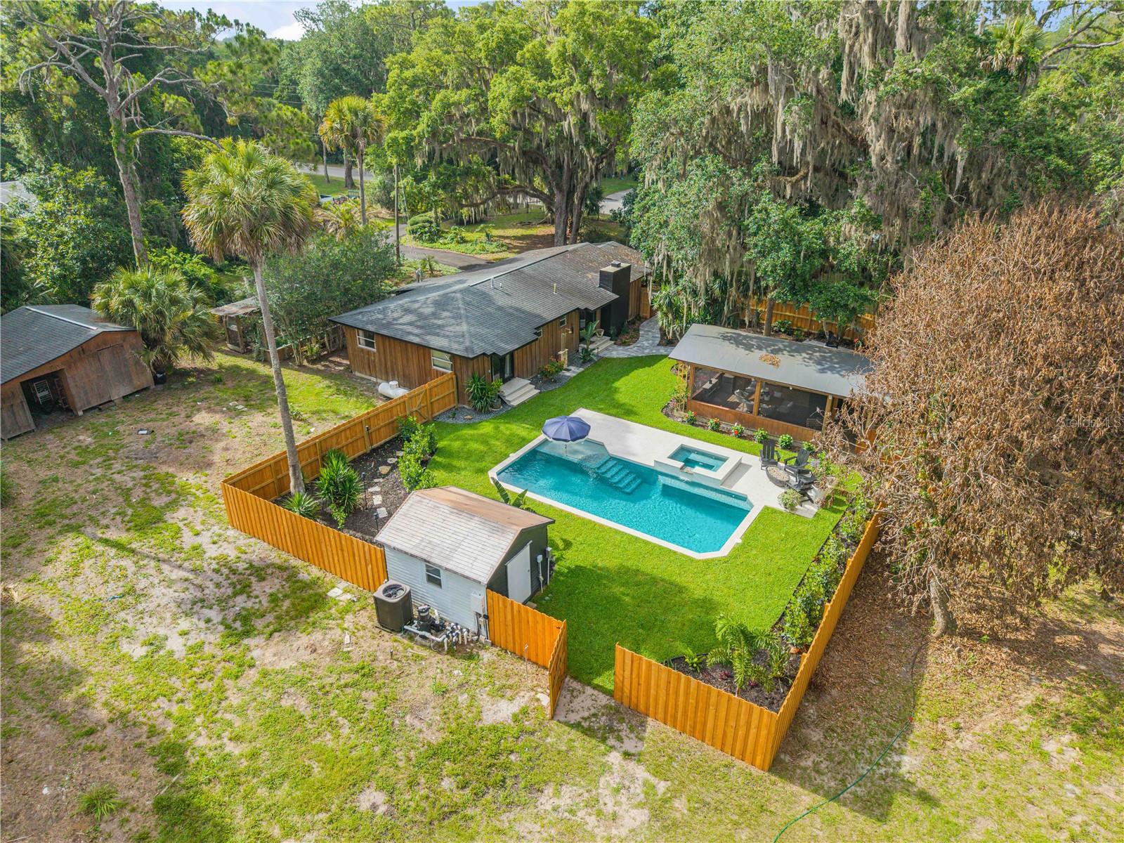233 W ARIEL RD, EDGEWATER, FL, 32141