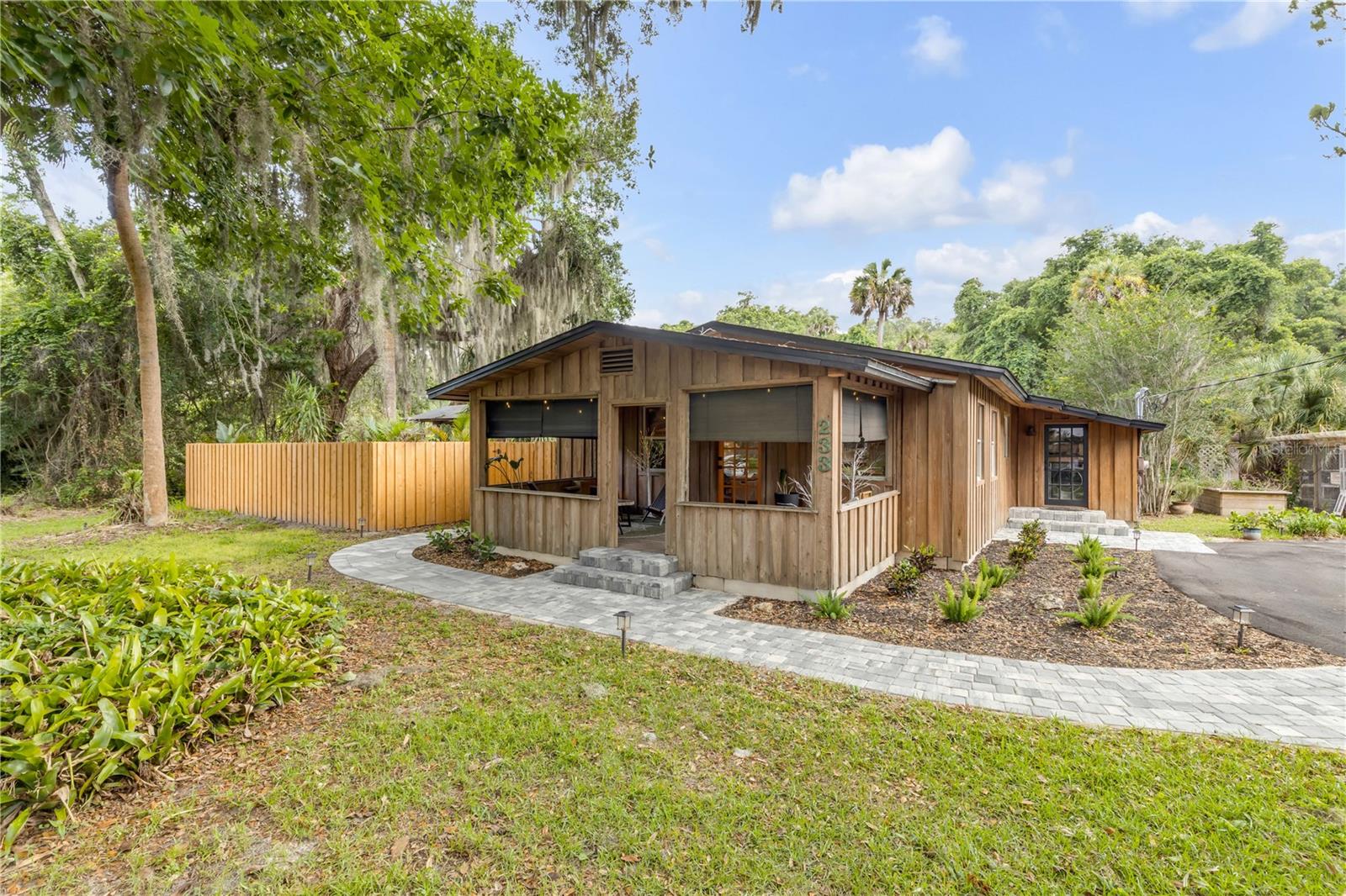 233 W ARIEL RD, EDGEWATER, FL, 32141
