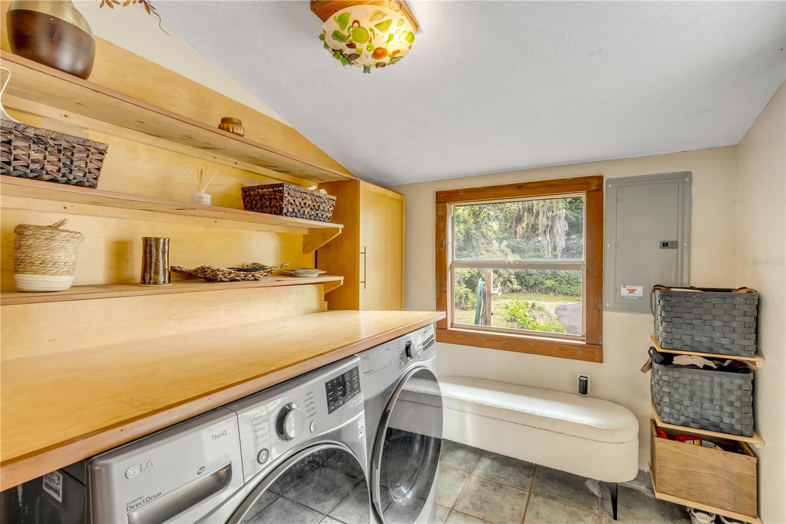 233 W ARIEL RD, EDGEWATER, FL, 32141