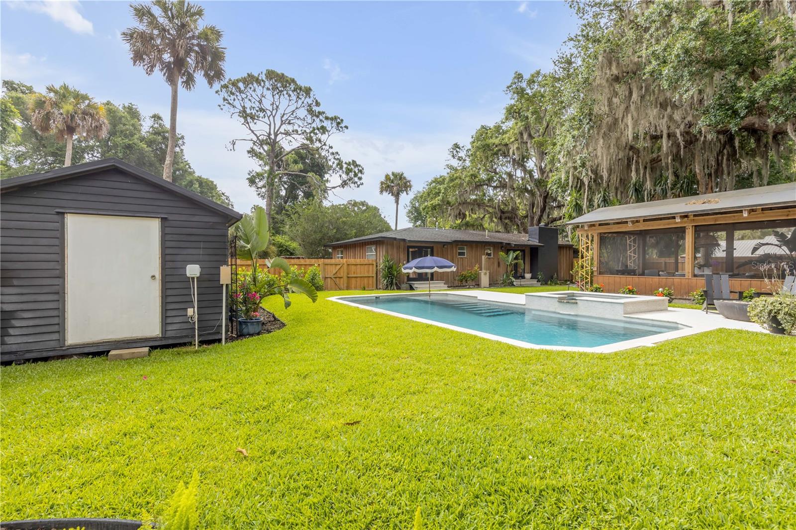 233 W ARIEL RD, EDGEWATER, FL, 32141