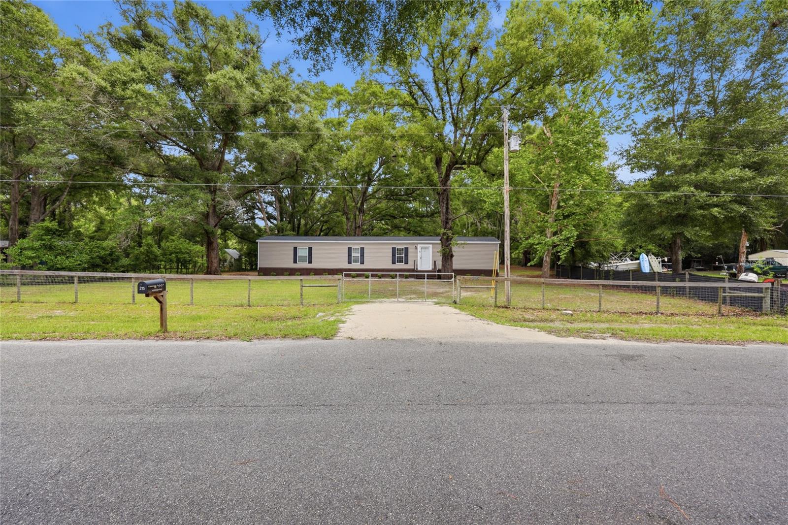 215 SW ALPINE PL, HIGH SPRINGS, FL, 32643