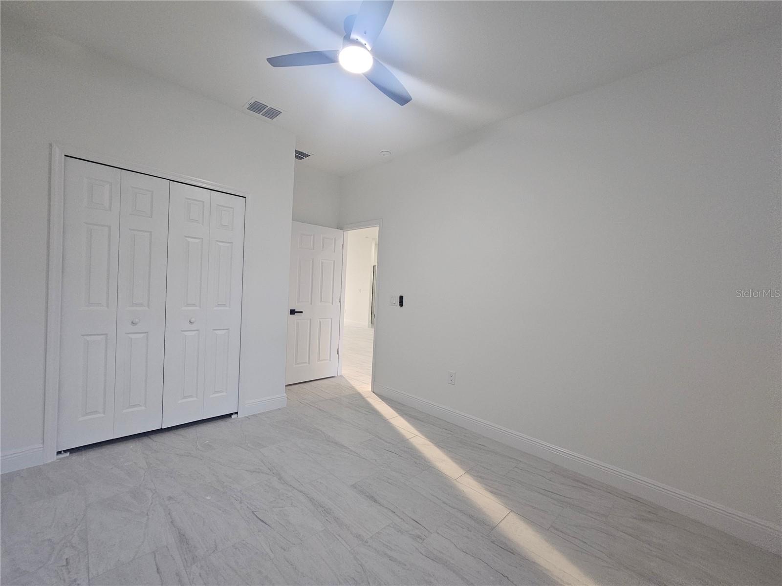 2068 DIXIE AVE, SANFORD, FL, 32771