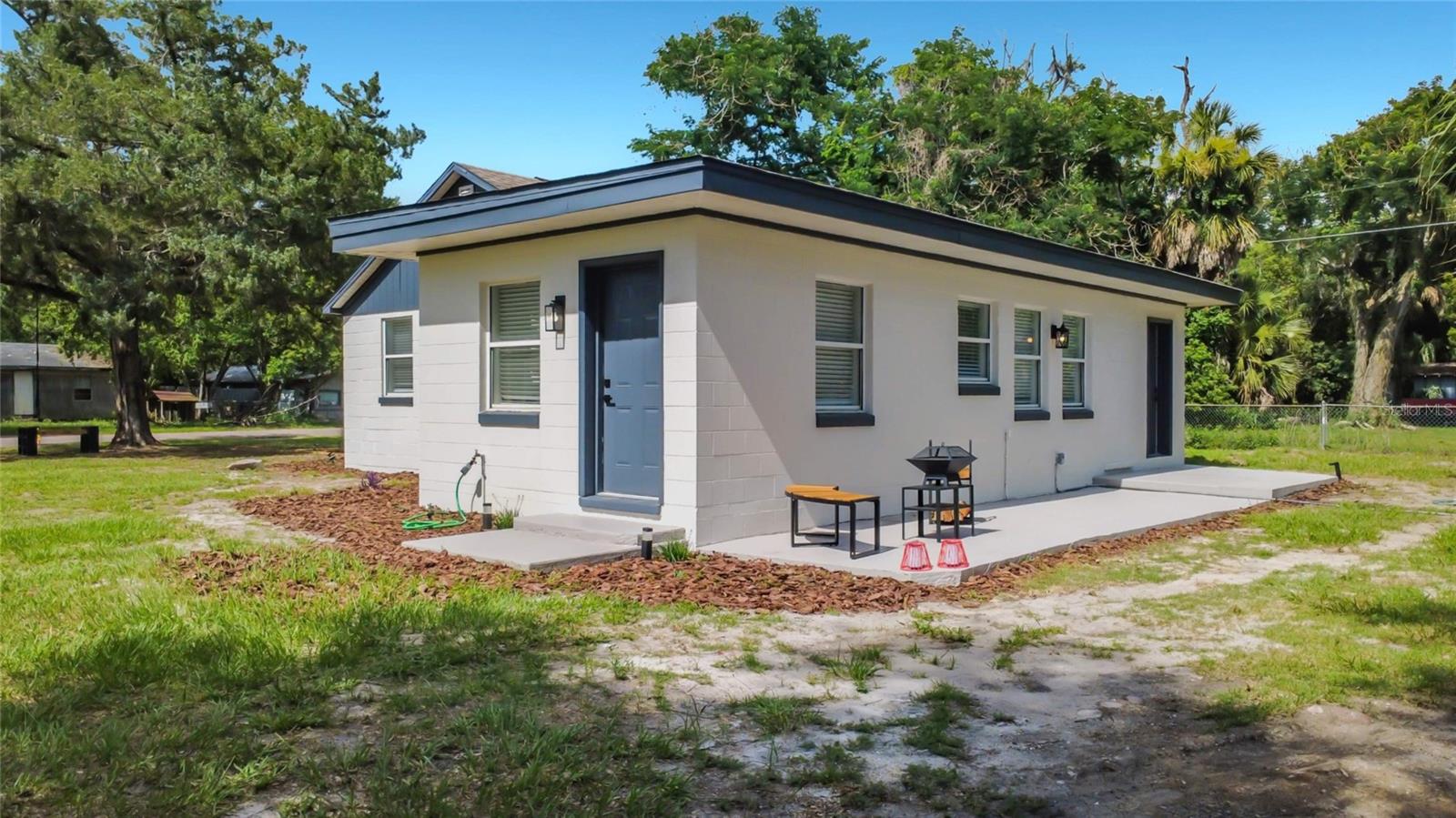 16116 WALLACE ST, UMATILLA, FL, 32784