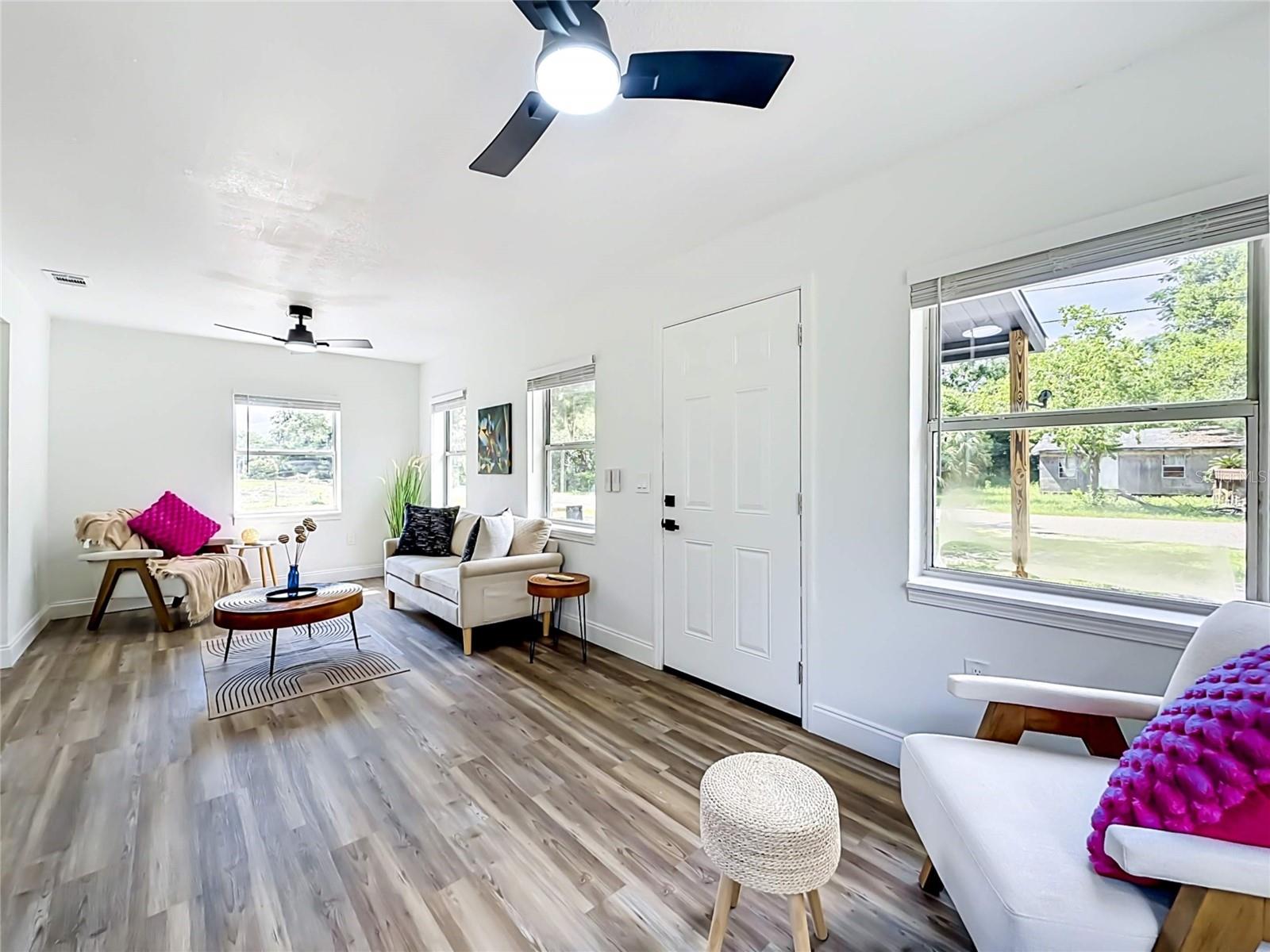 16116 WALLACE ST, UMATILLA, FL, 32784