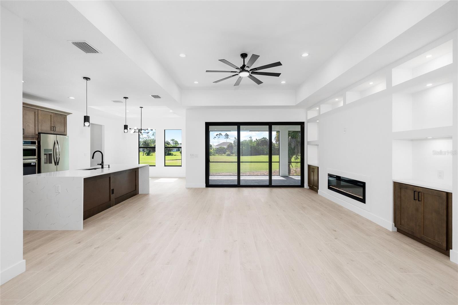 260 TOURNAMENT RD, ROTONDA WEST, FL, 33947
