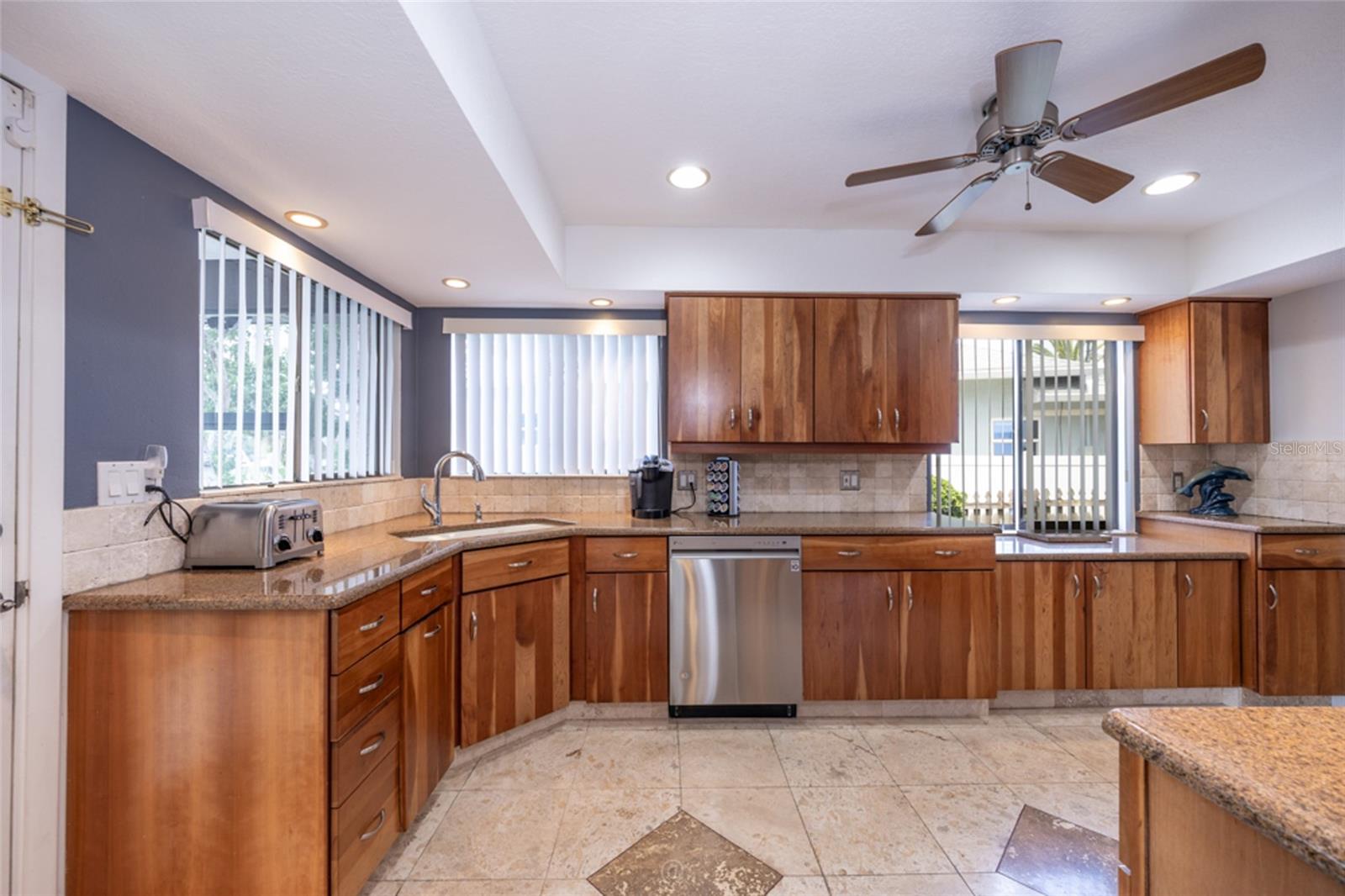 85 COLECHESTER LN, PALM COAST, FL, 32137