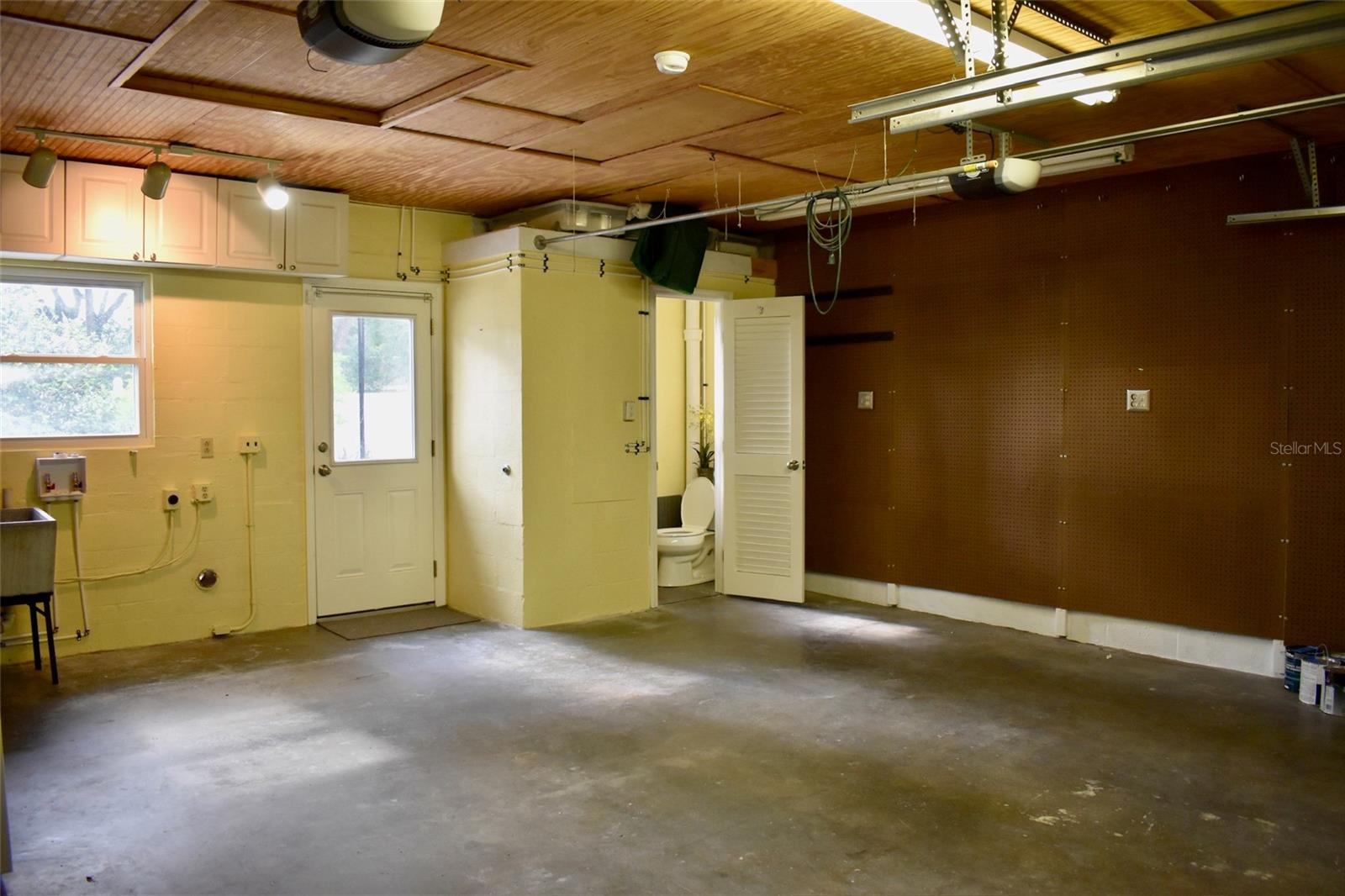 2200 E GORE ST, ORLANDO, FL, 32806