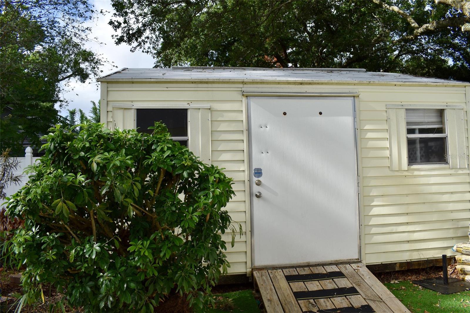 2200 E GORE ST, ORLANDO, FL, 32806