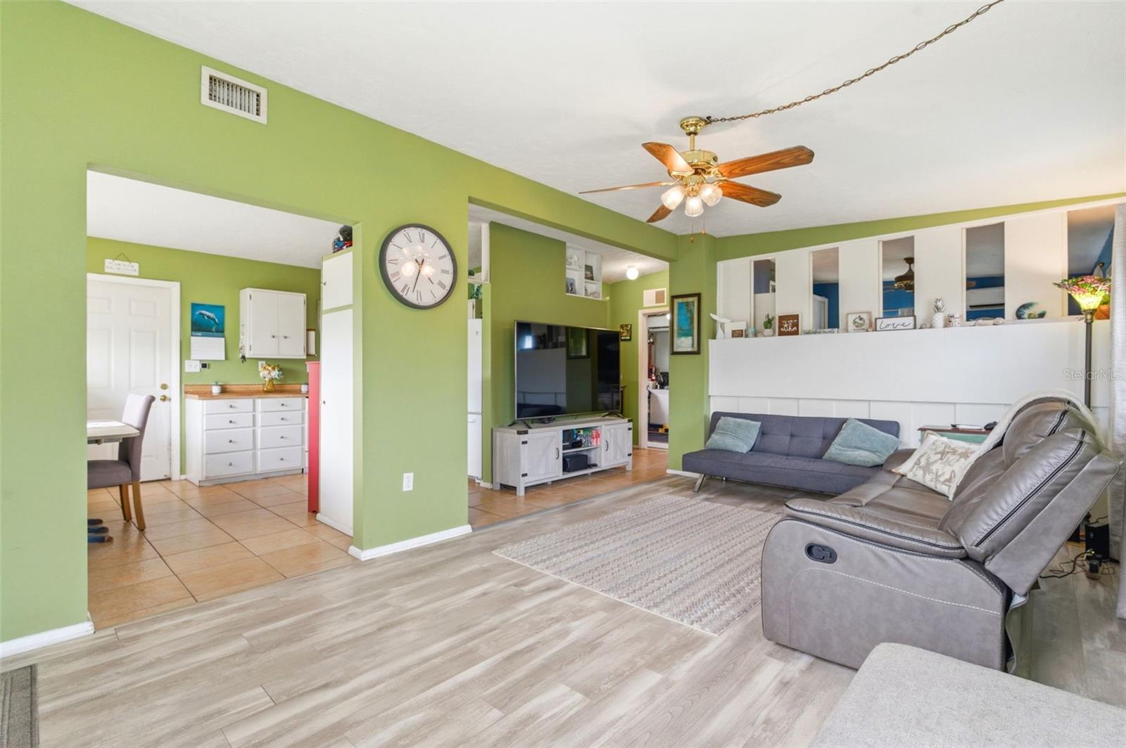100 AVERY AVE, CRYSTAL BEACH, FL, 34681