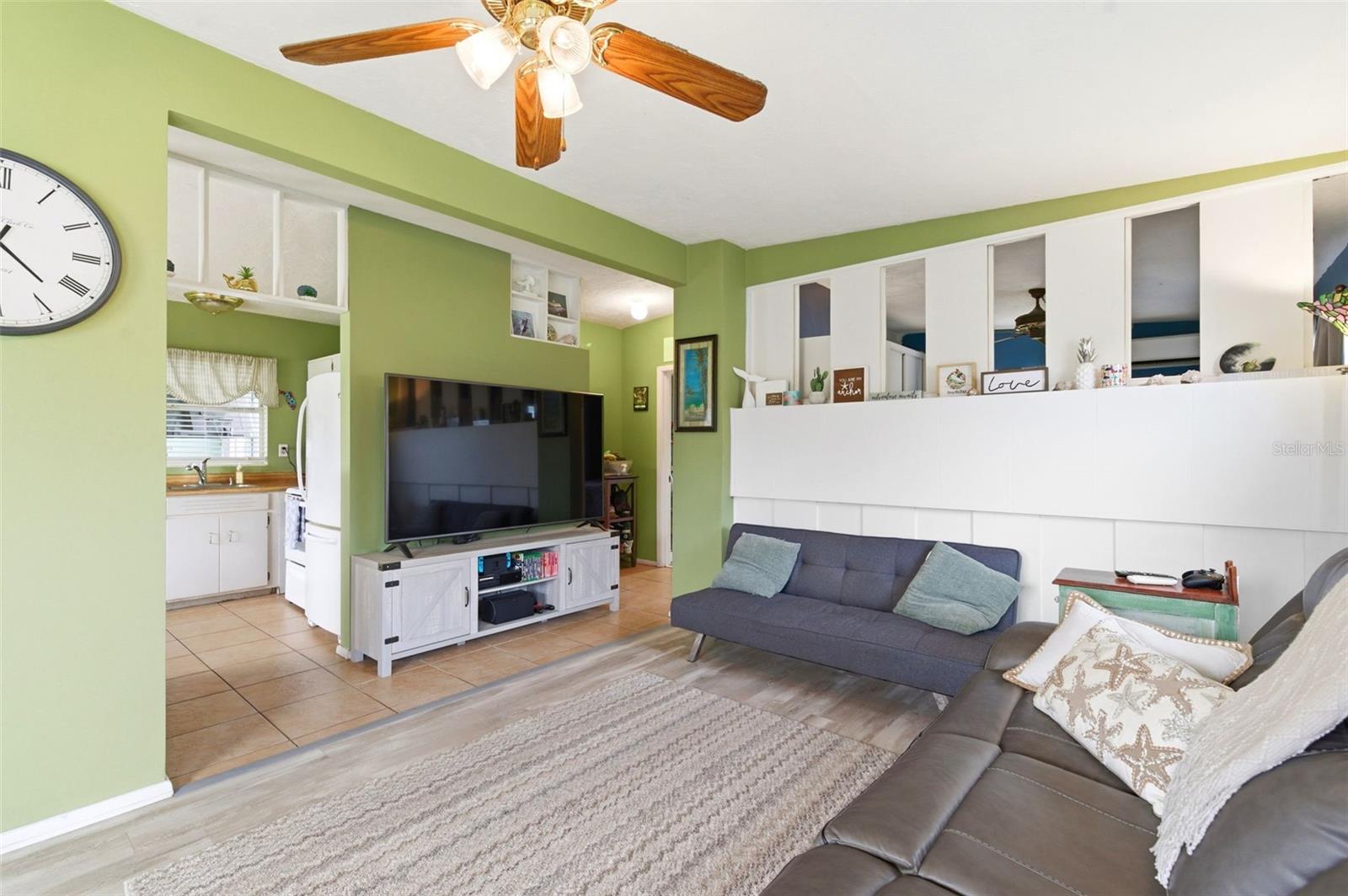 100 AVERY AVE, CRYSTAL BEACH, FL, 34681