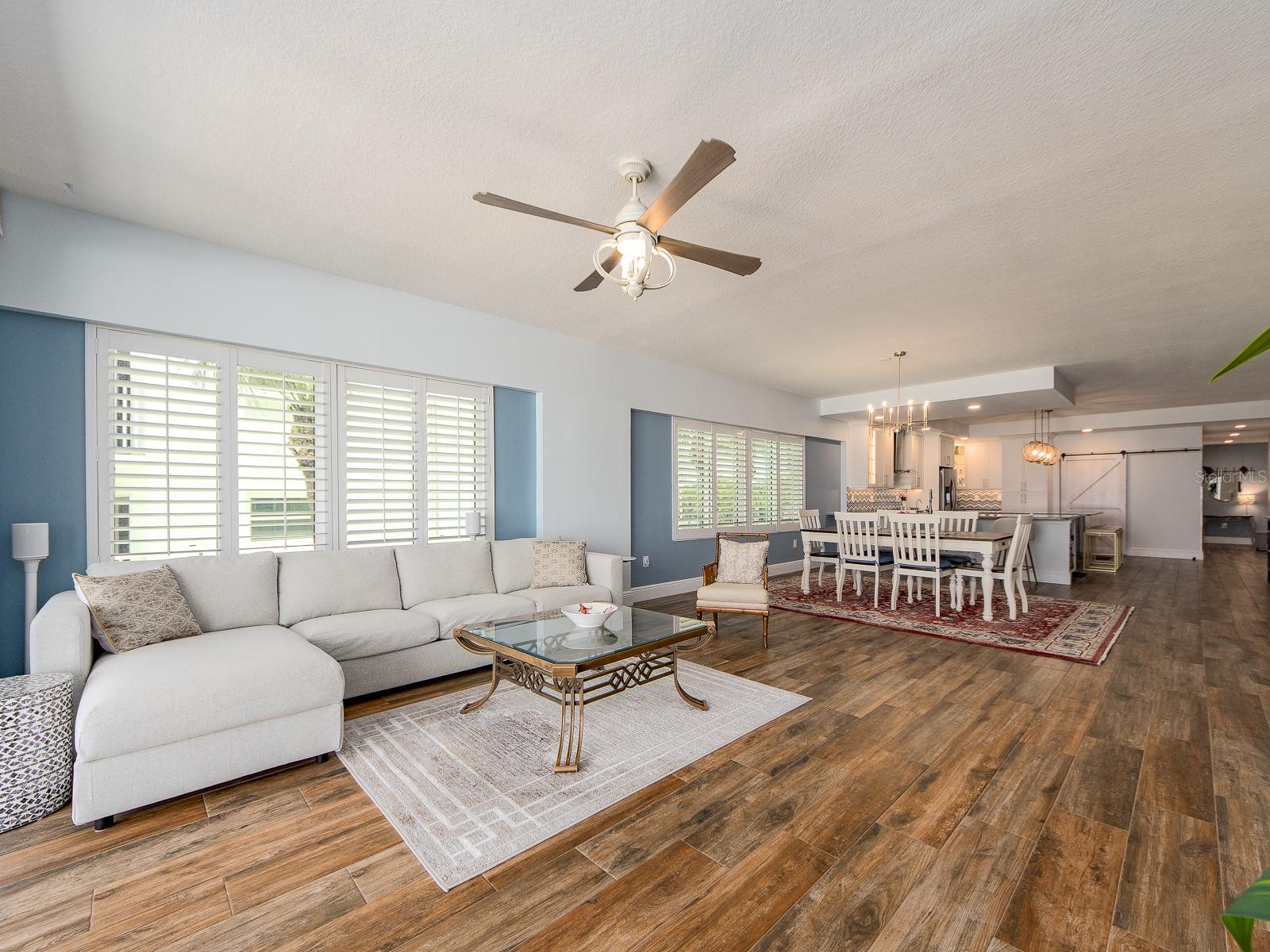 19600 GULF BLVD #102, INDIAN SHORES, FL, 33785