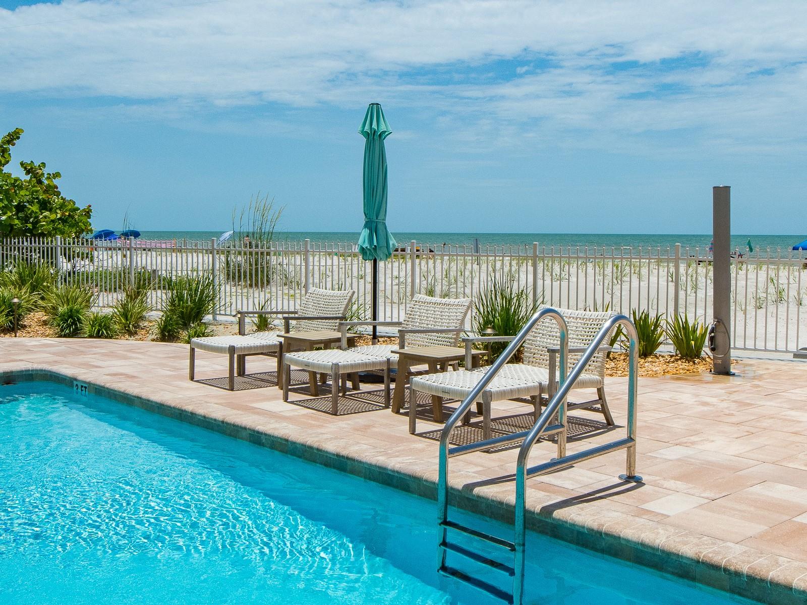19600 GULF BLVD #102, INDIAN SHORES, FL, 33785