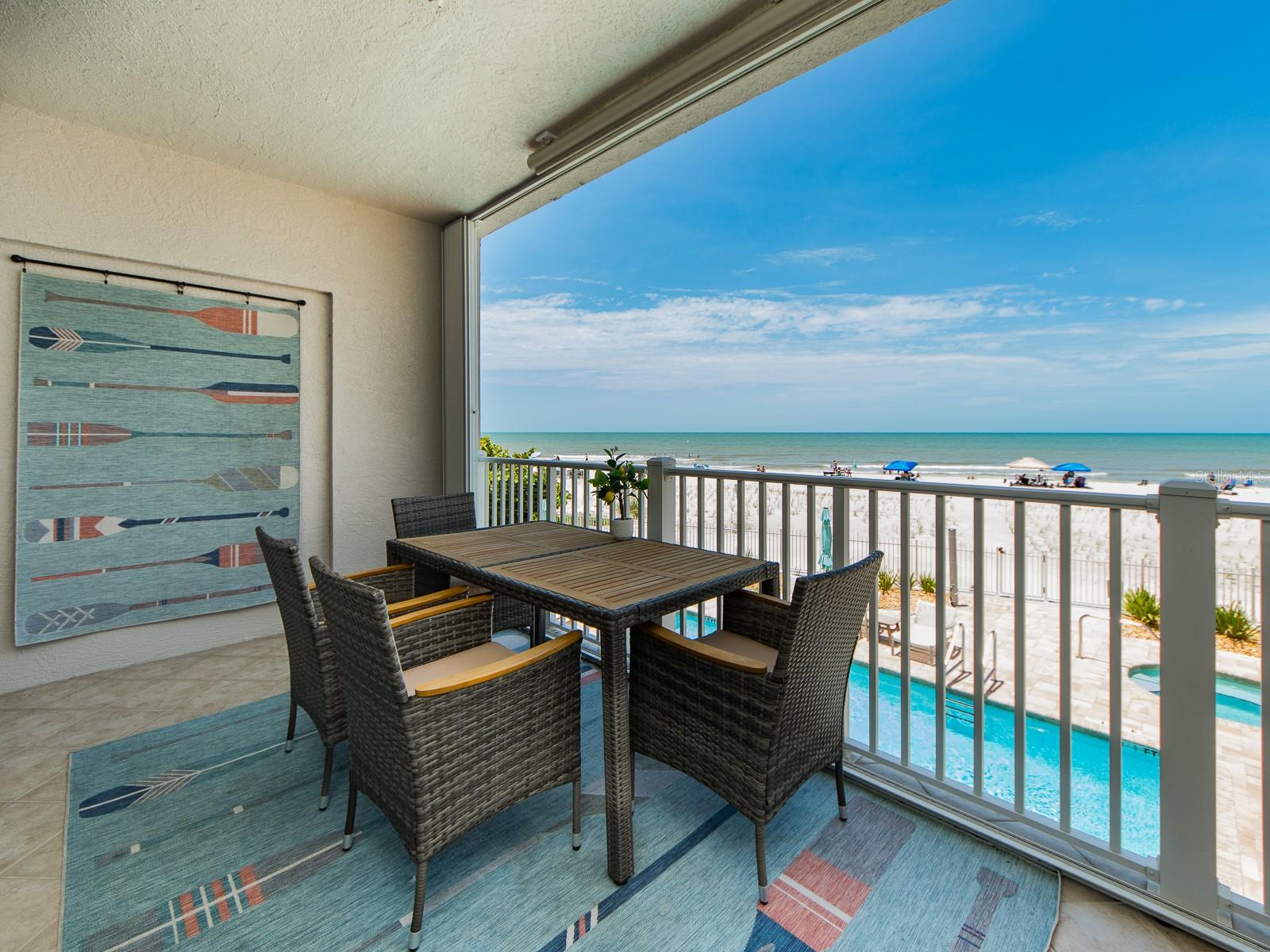 19600 GULF BLVD #102, INDIAN SHORES, FL, 33785