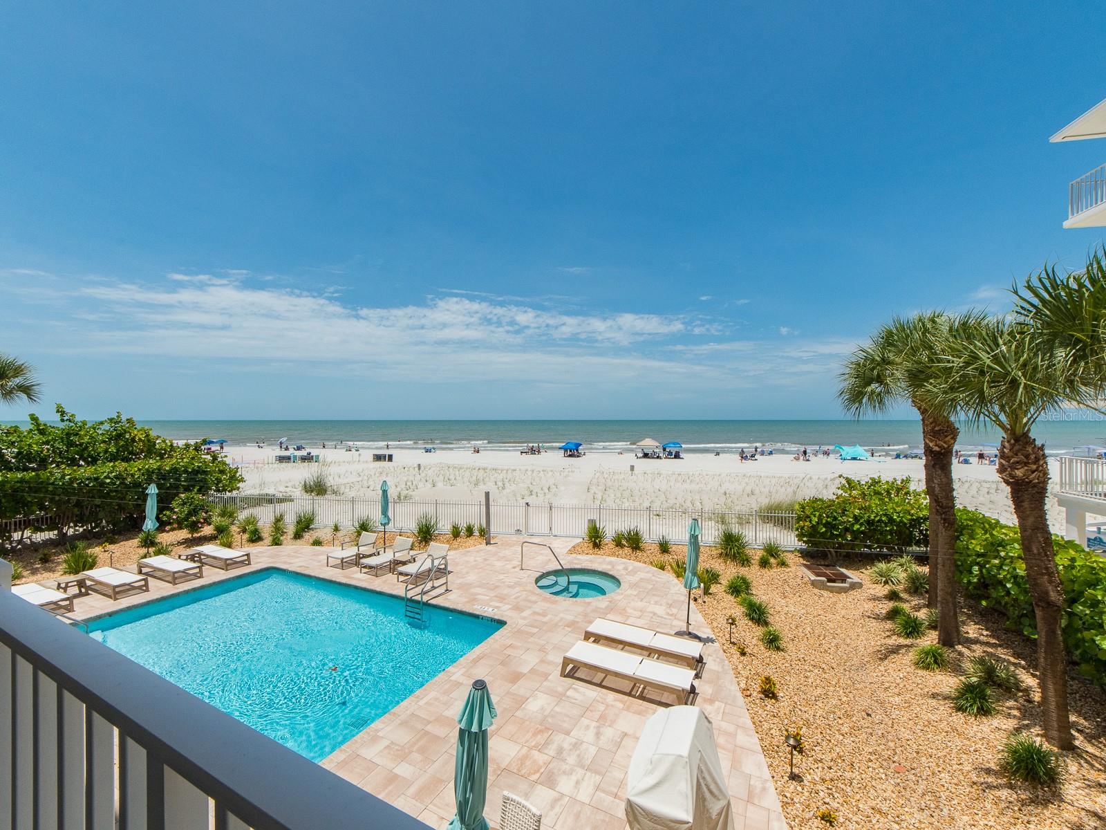 19600 GULF BLVD #102, INDIAN SHORES, FL, 33785