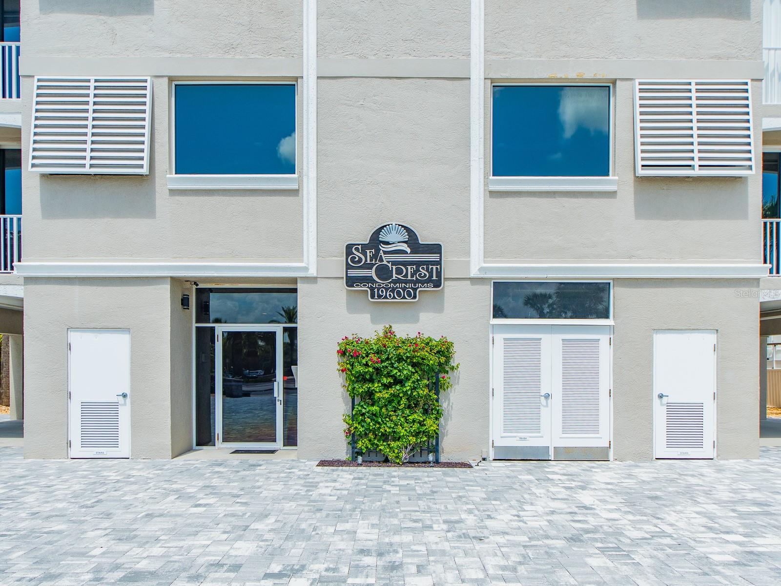 19600 GULF BLVD #102, INDIAN SHORES, FL, 33785