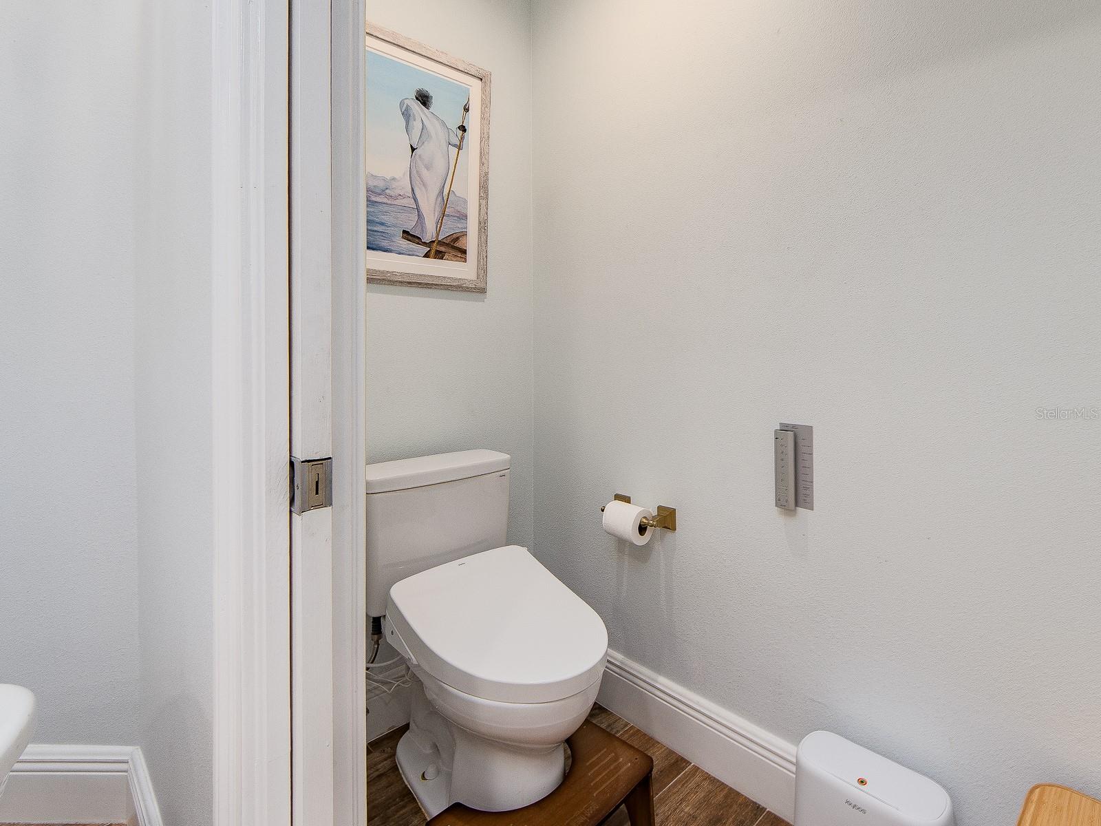 19600 GULF BLVD #102, INDIAN SHORES, FL, 33785