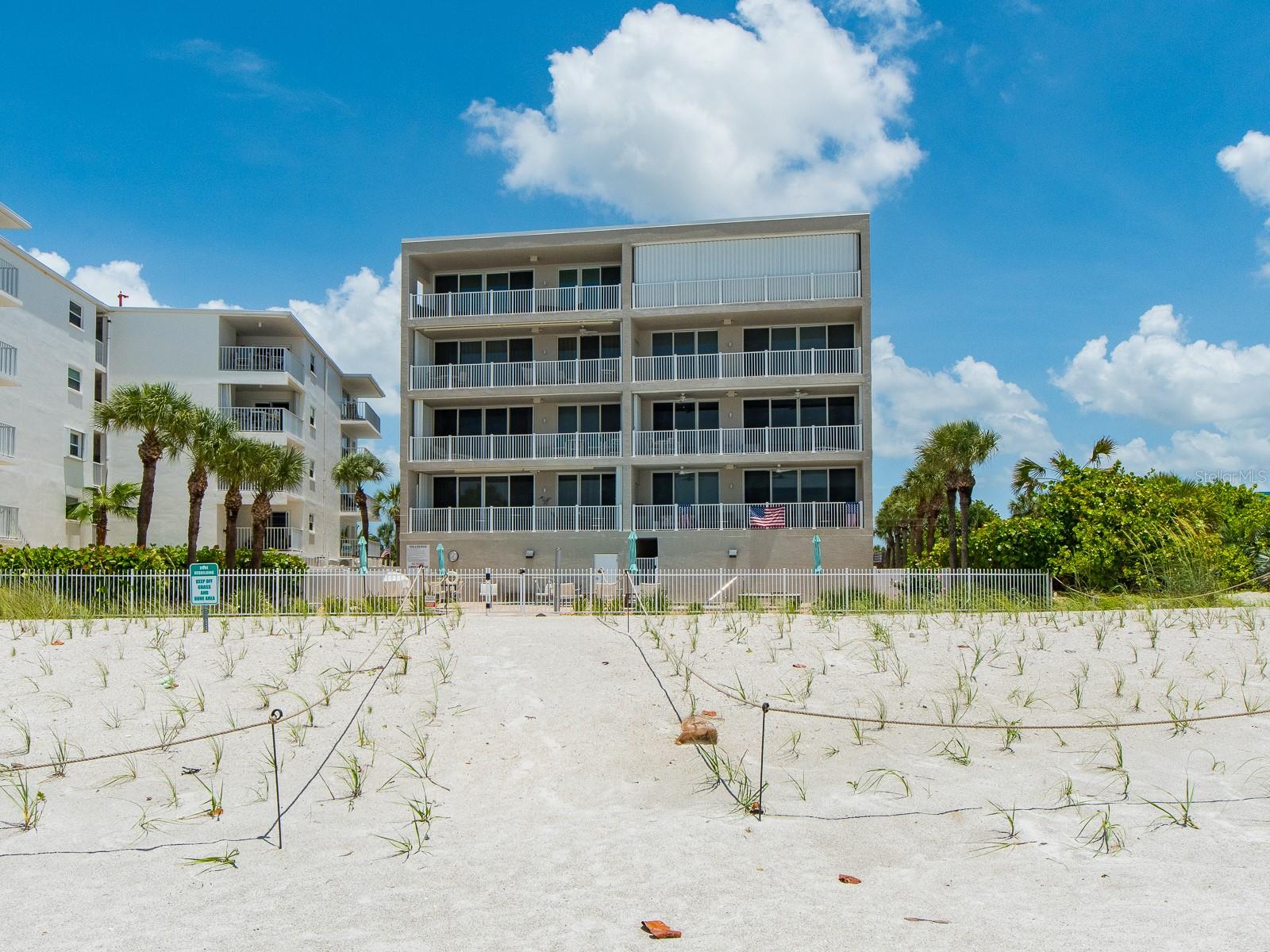 19600 GULF BLVD #102, INDIAN SHORES, FL, 33785